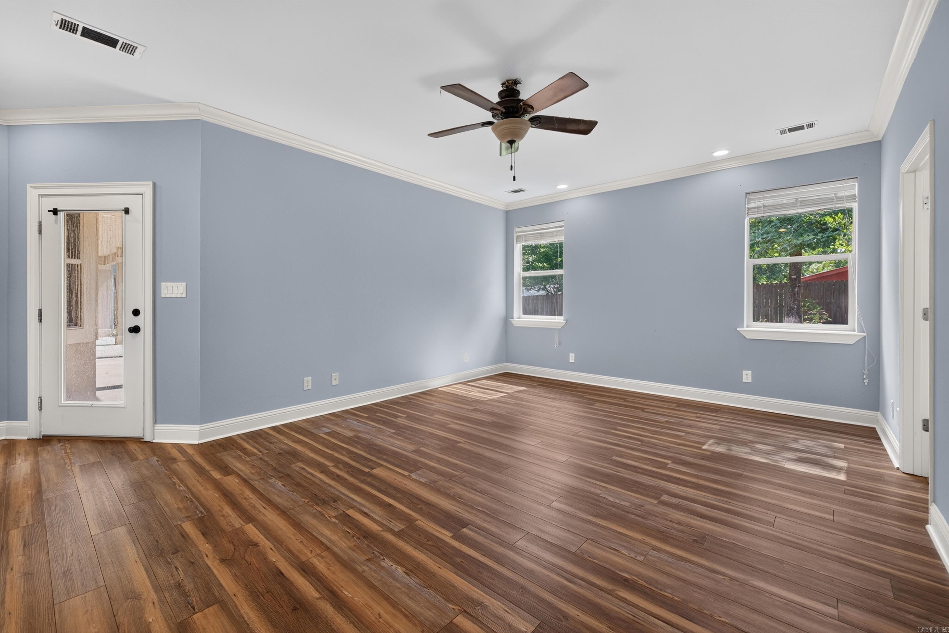 WYNNEWOOD - Residential