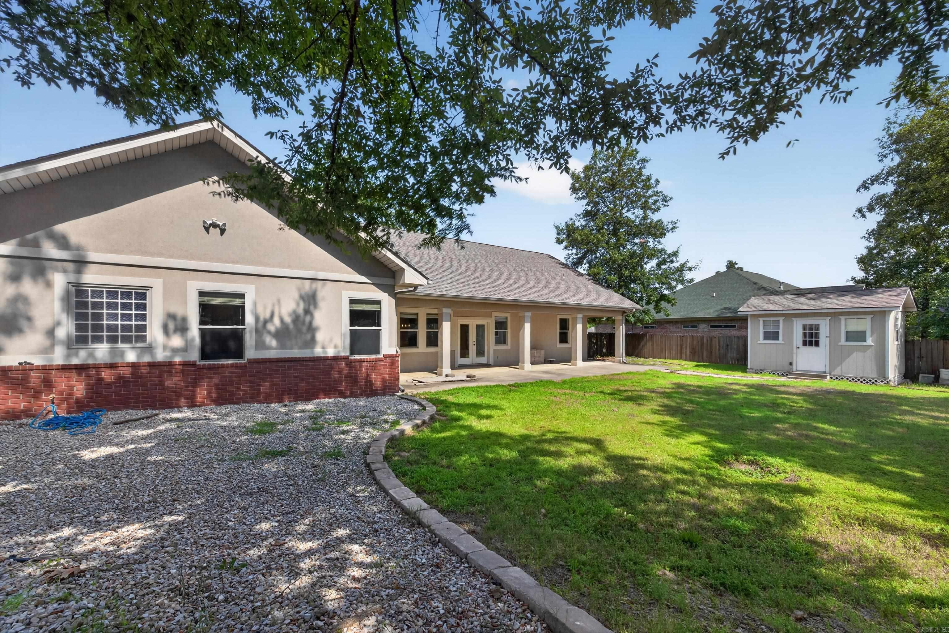 WYNNEWOOD - Residential