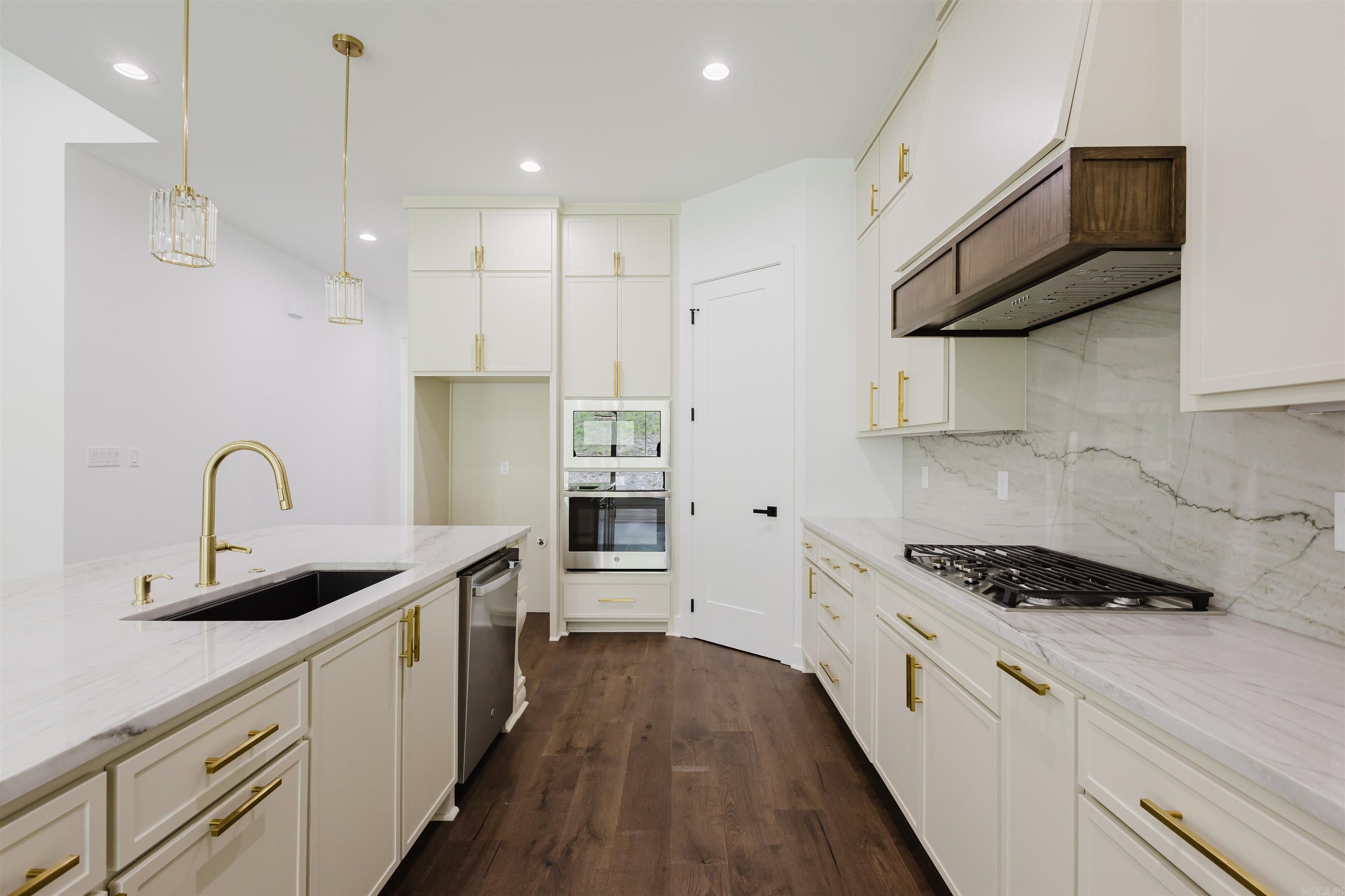 FLETCHER VALLEY "KINLEY RIDGE" - Residential