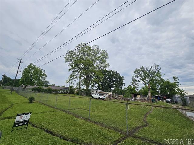 Great Lot to build your perfect home or rezone for multi-family. Property will need to be cleaned up. Utilities are on property (water, septic, city sewer available and natural gas)  See agent remarks
