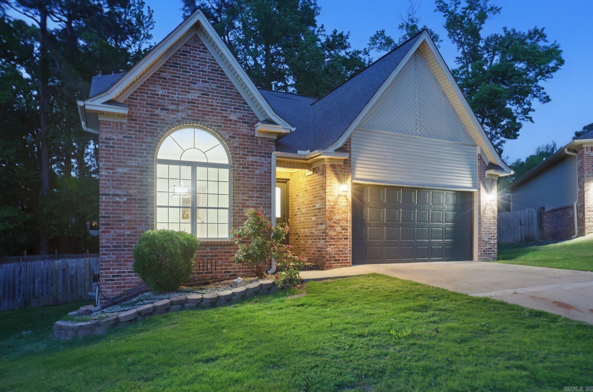 OAKTREE PLACE - Residential