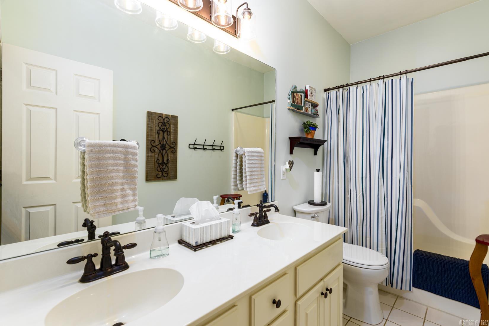 CHERRY CREEK ADDN - Residential