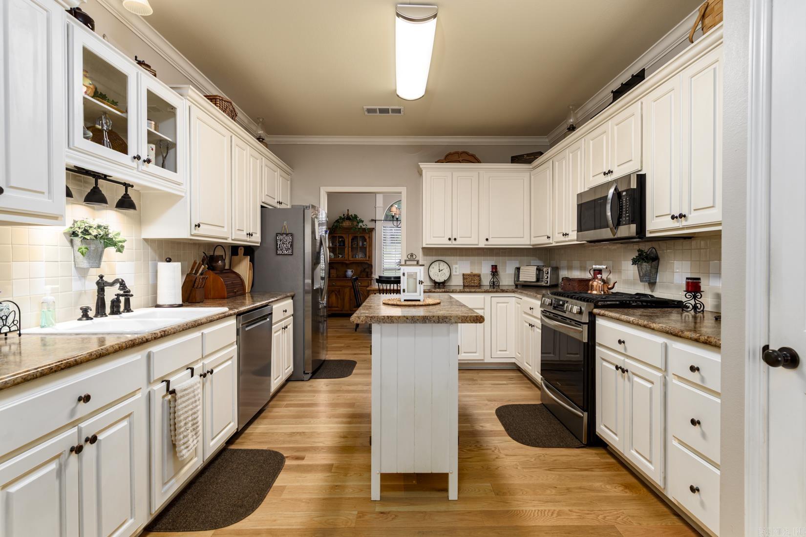 CHERRY CREEK ADDN - Residential
