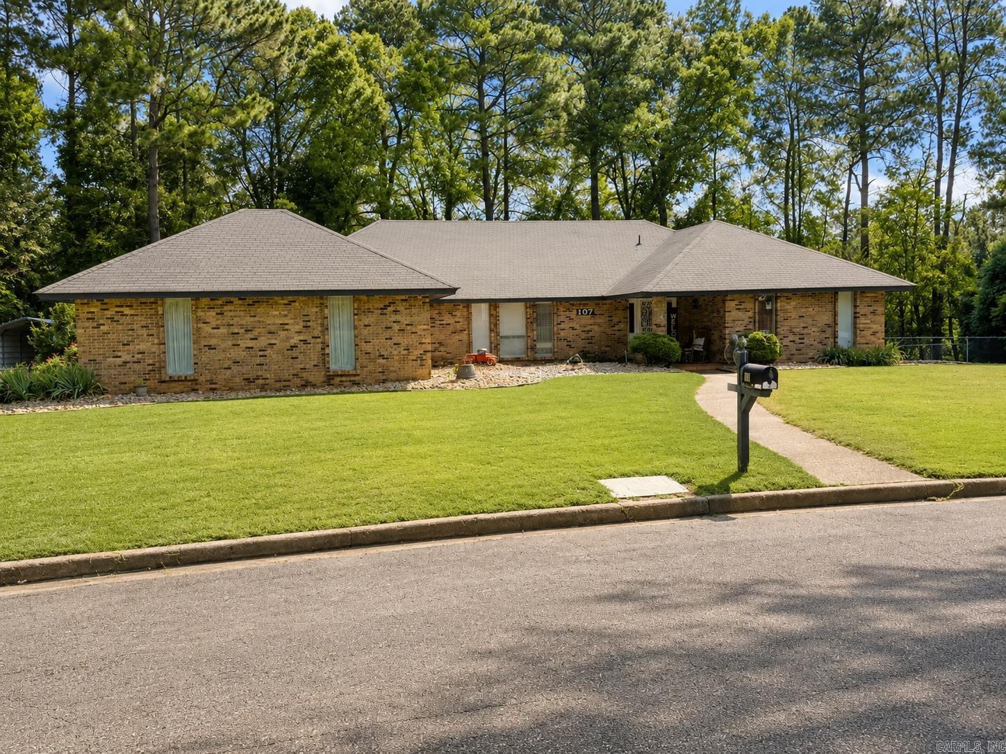 LEEWOOD ADDN - Residential