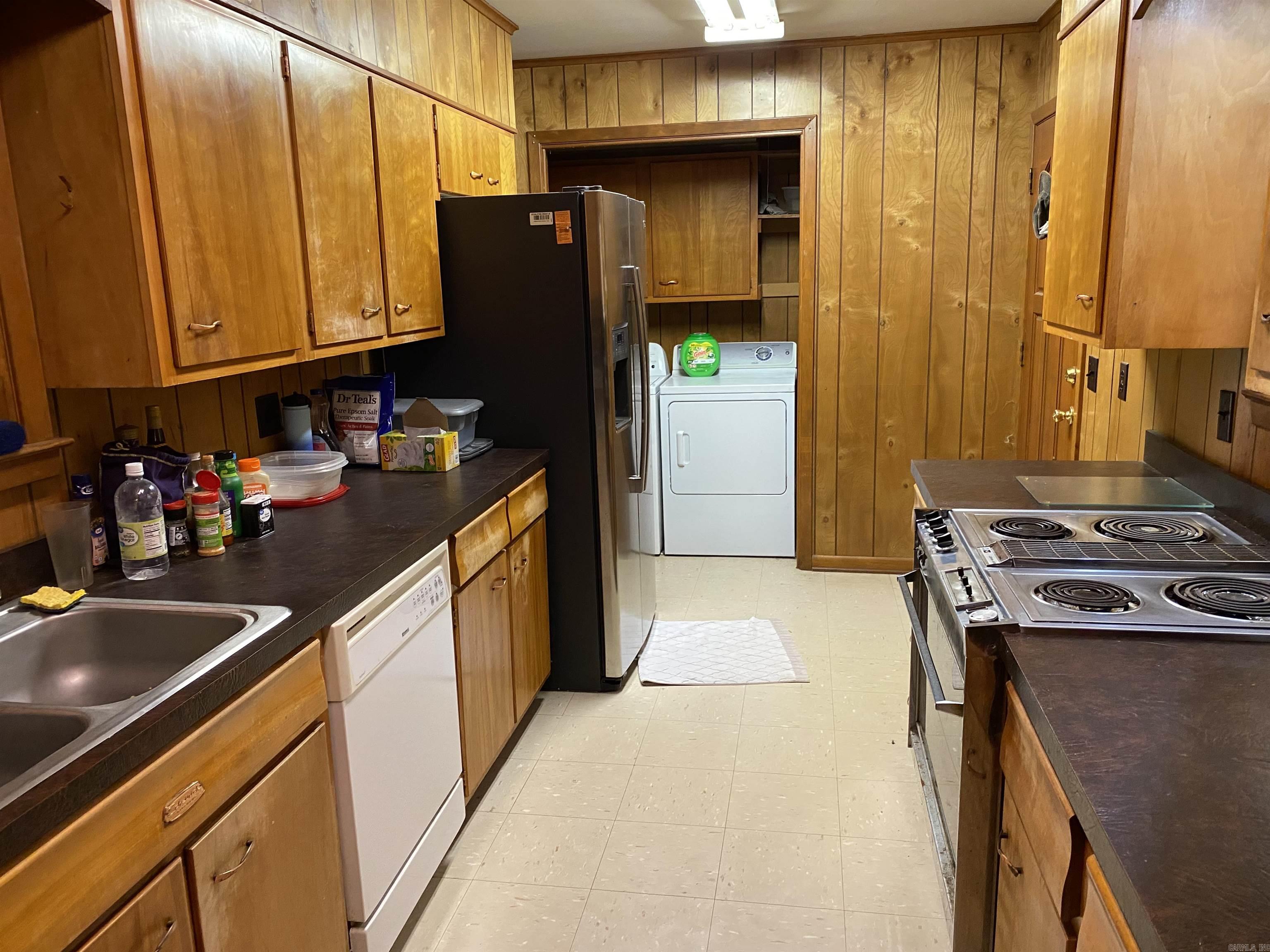 Merrifield & Lambert - Residential