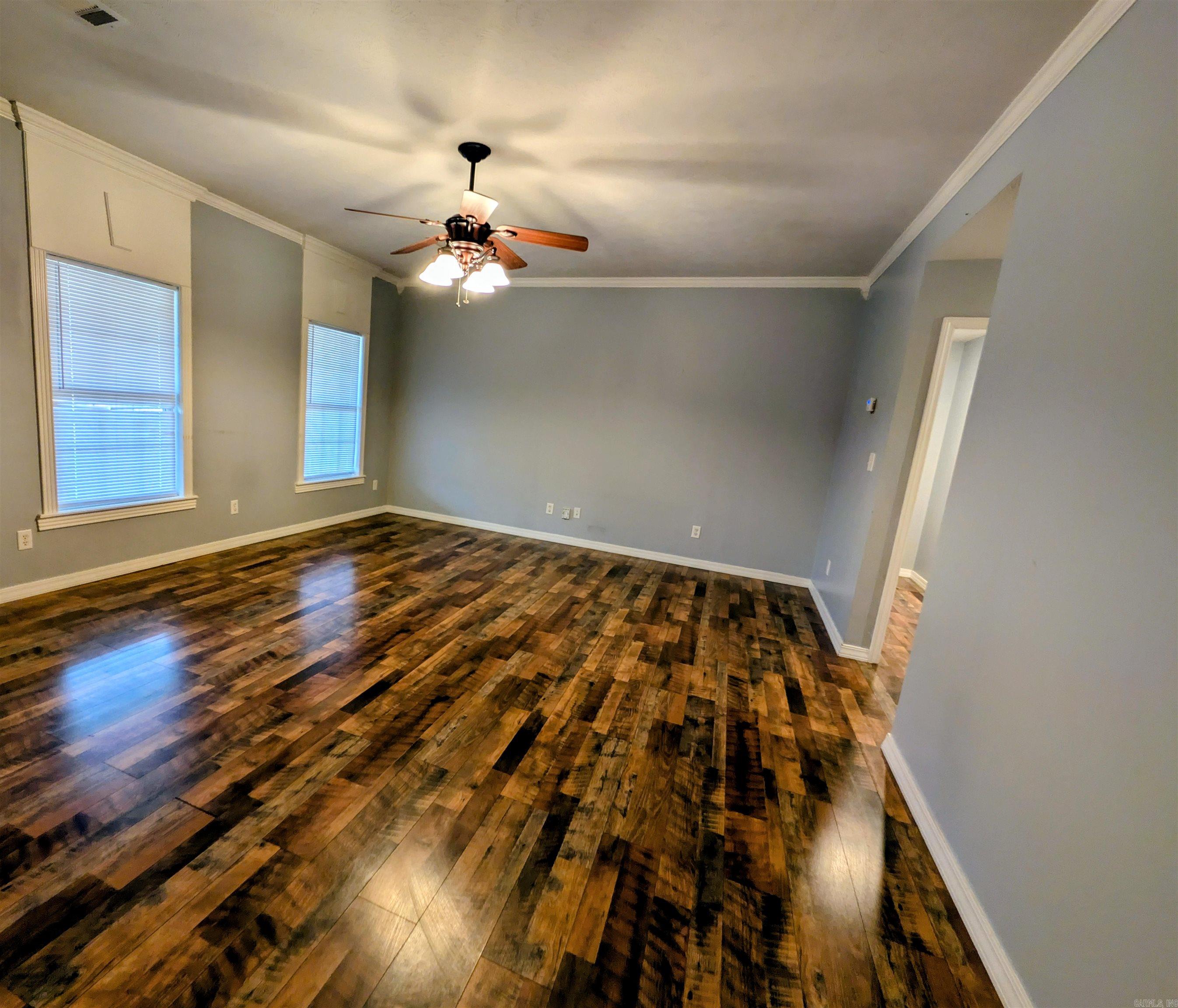 SKYLINE MEADOWS - Residential