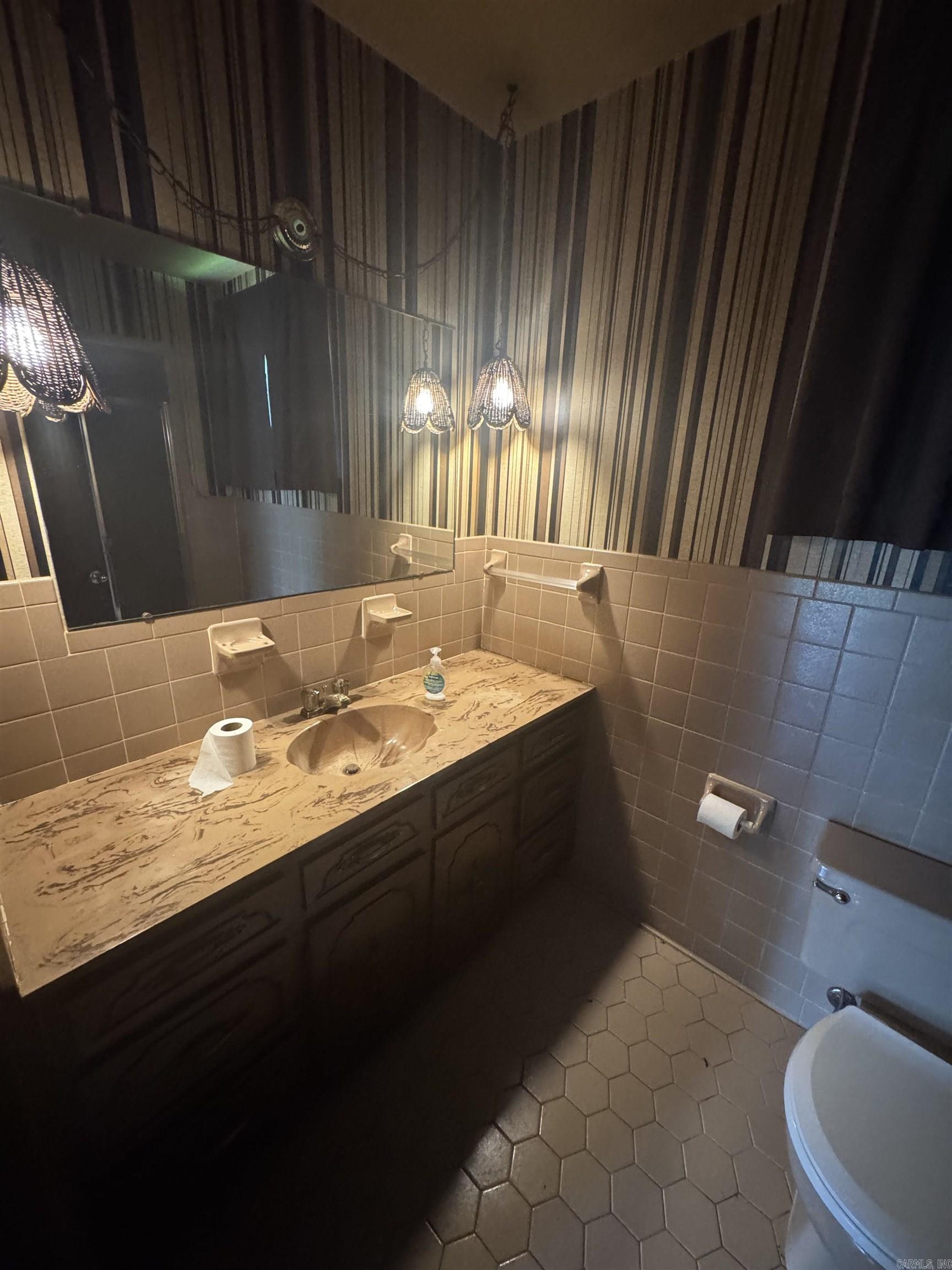 STONES - Residential