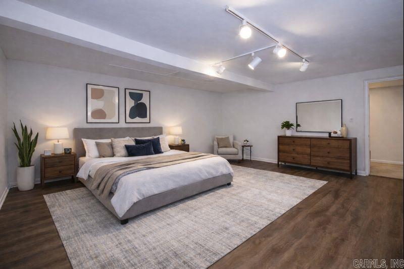 LEAWOOD MANOR - Residential
