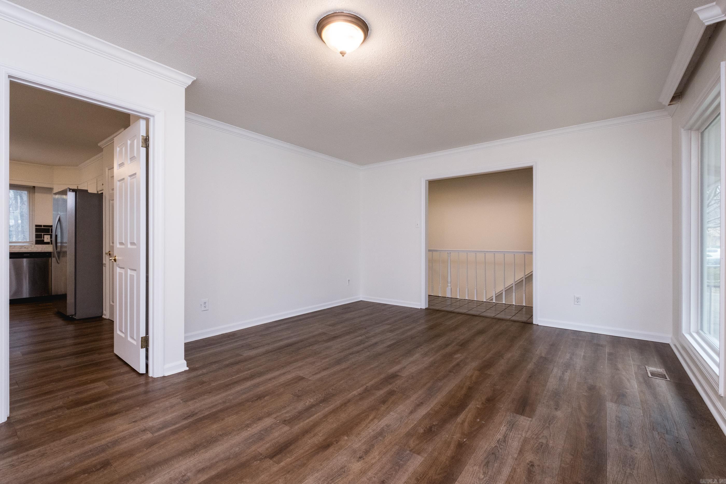 LEAWOOD MANOR - Residential