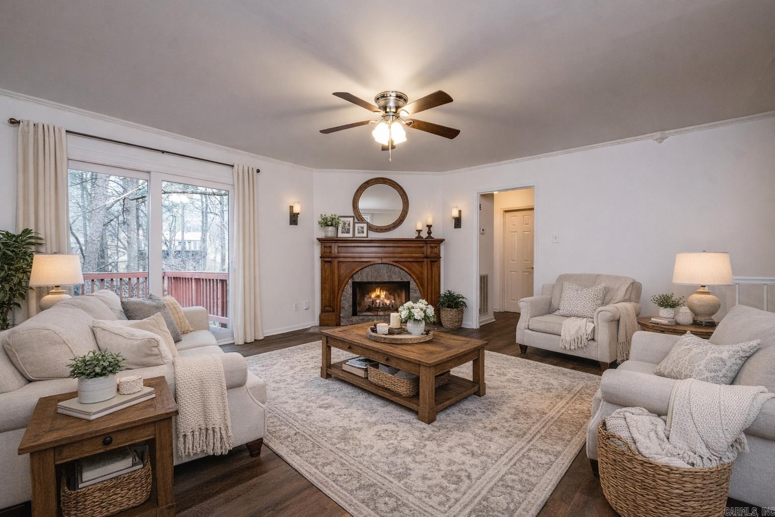 LEAWOOD MANOR - Residential
