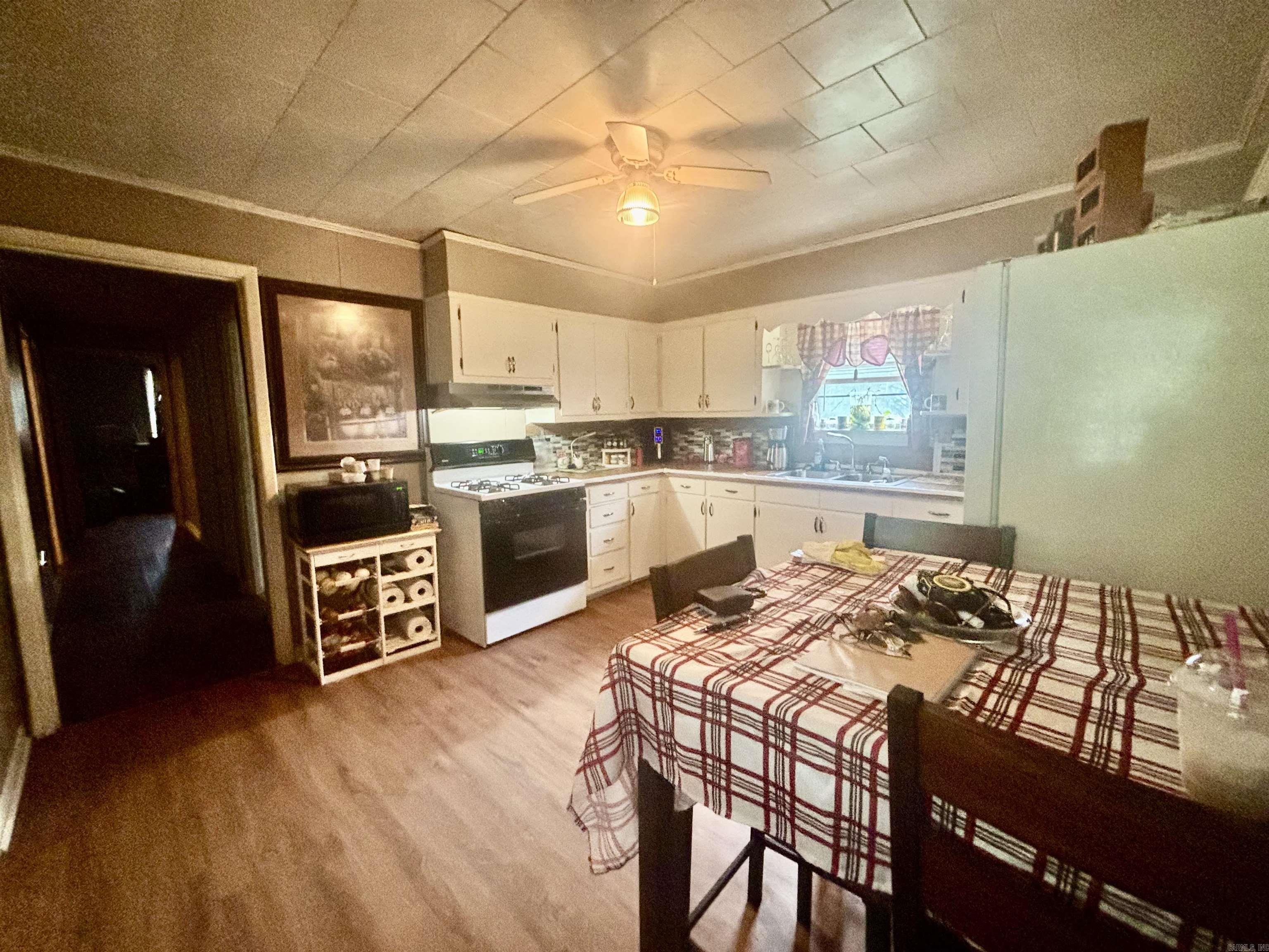 BALD KNOB OUTLOTS - Residential