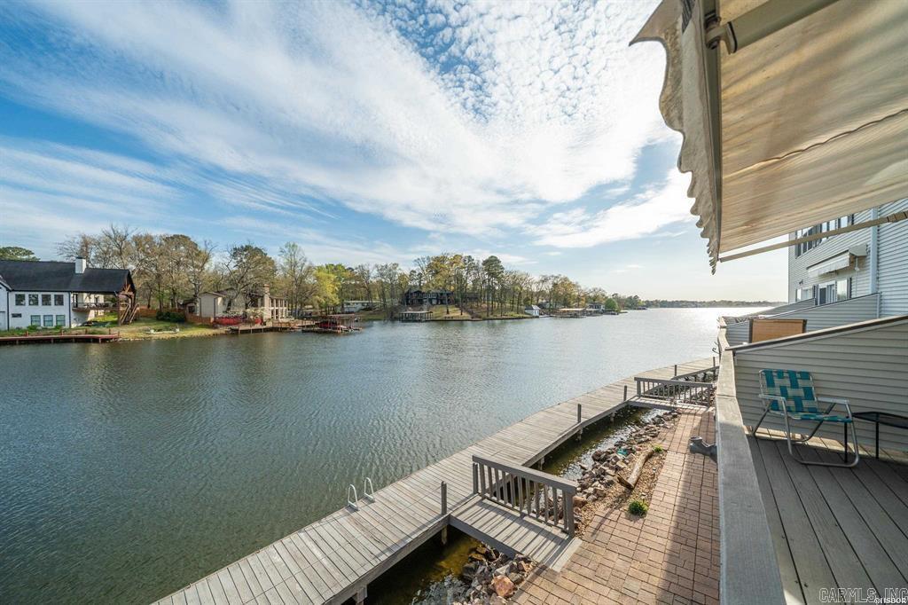BAYSHORE TOWNHOMES - Residential
