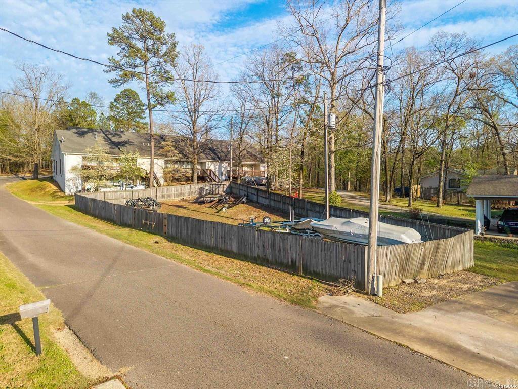 BAYSHORE TOWNHOMES - Residential