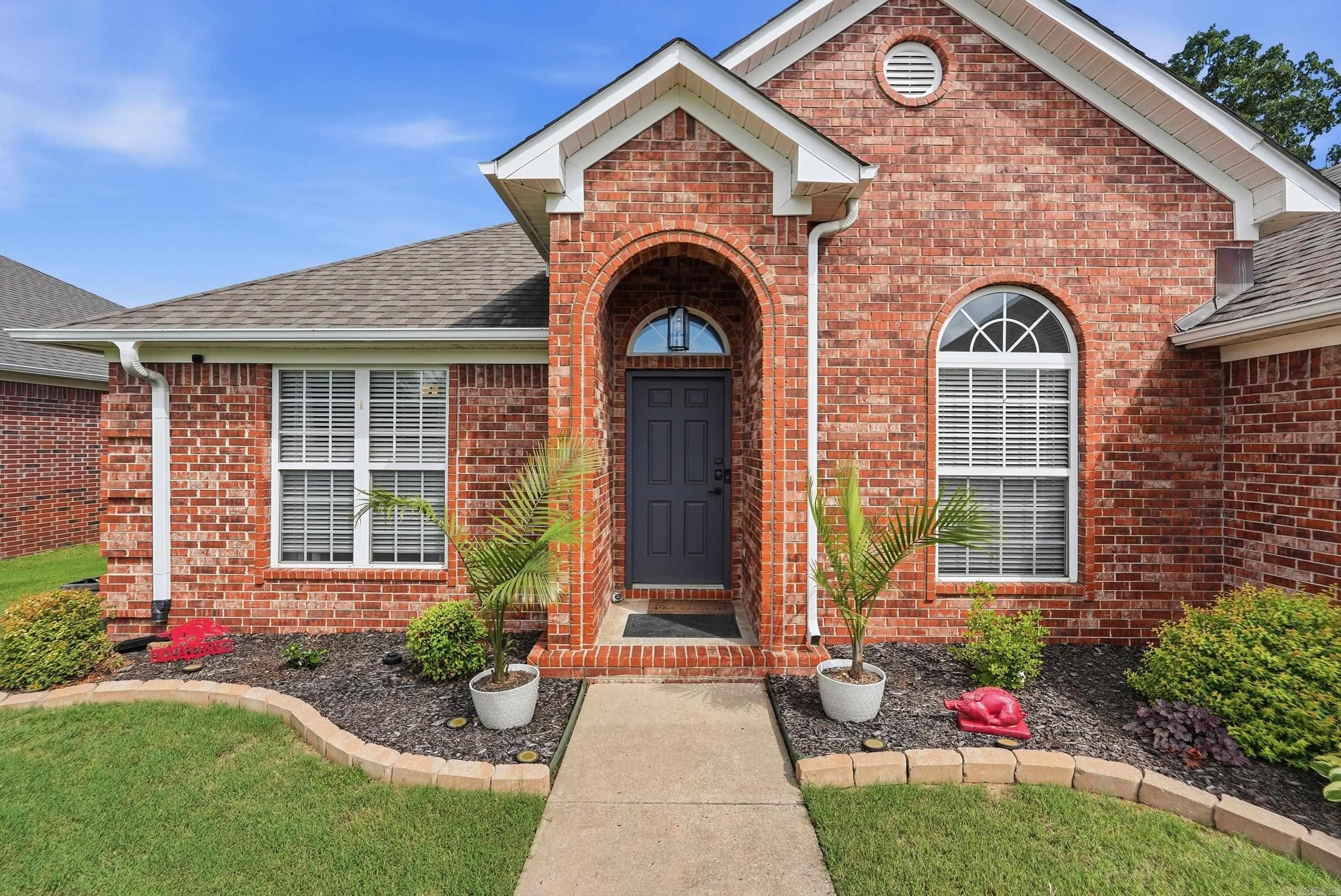 SPRING VALLEY - Residential