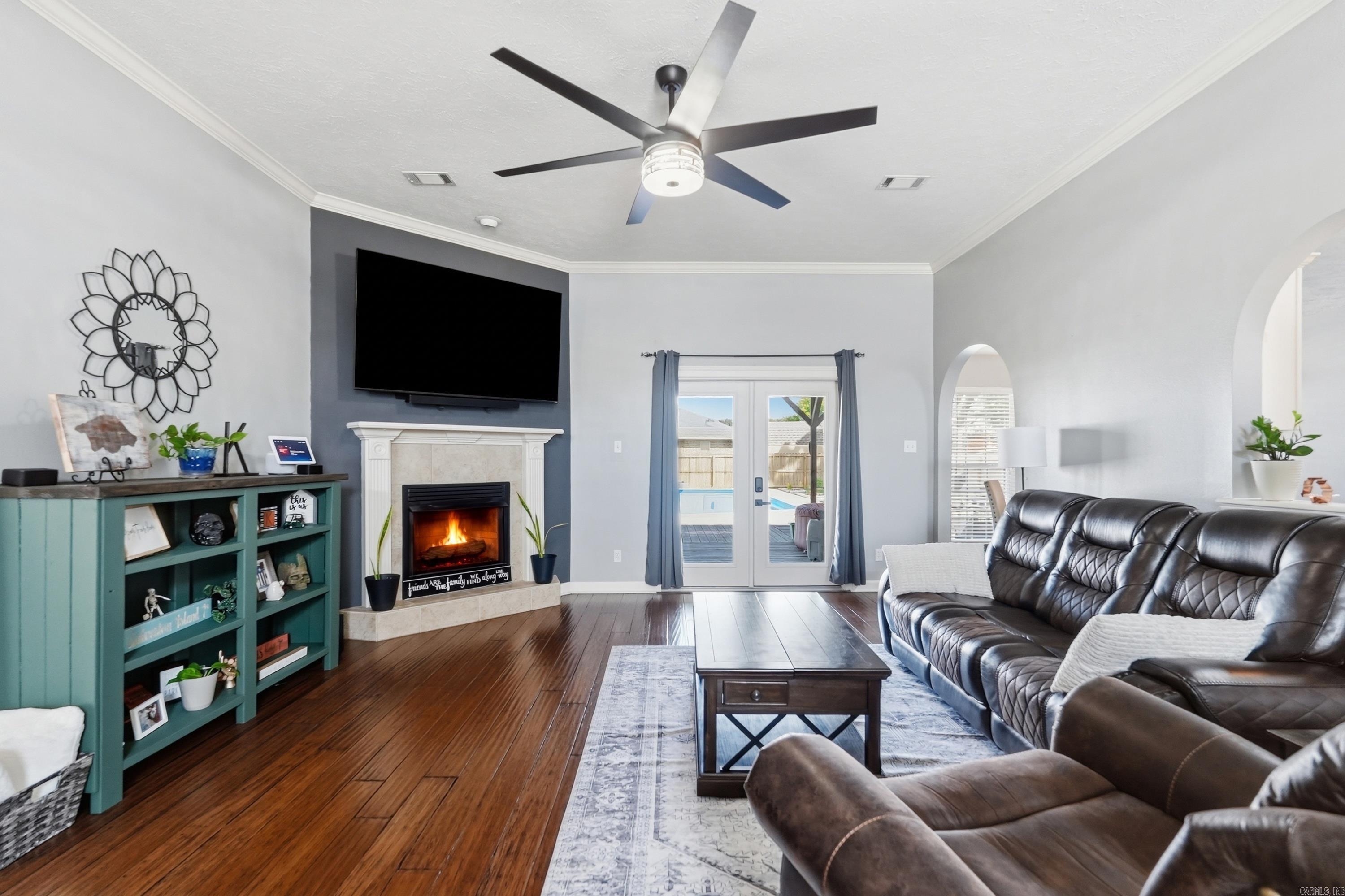 SPRING VALLEY - Residential