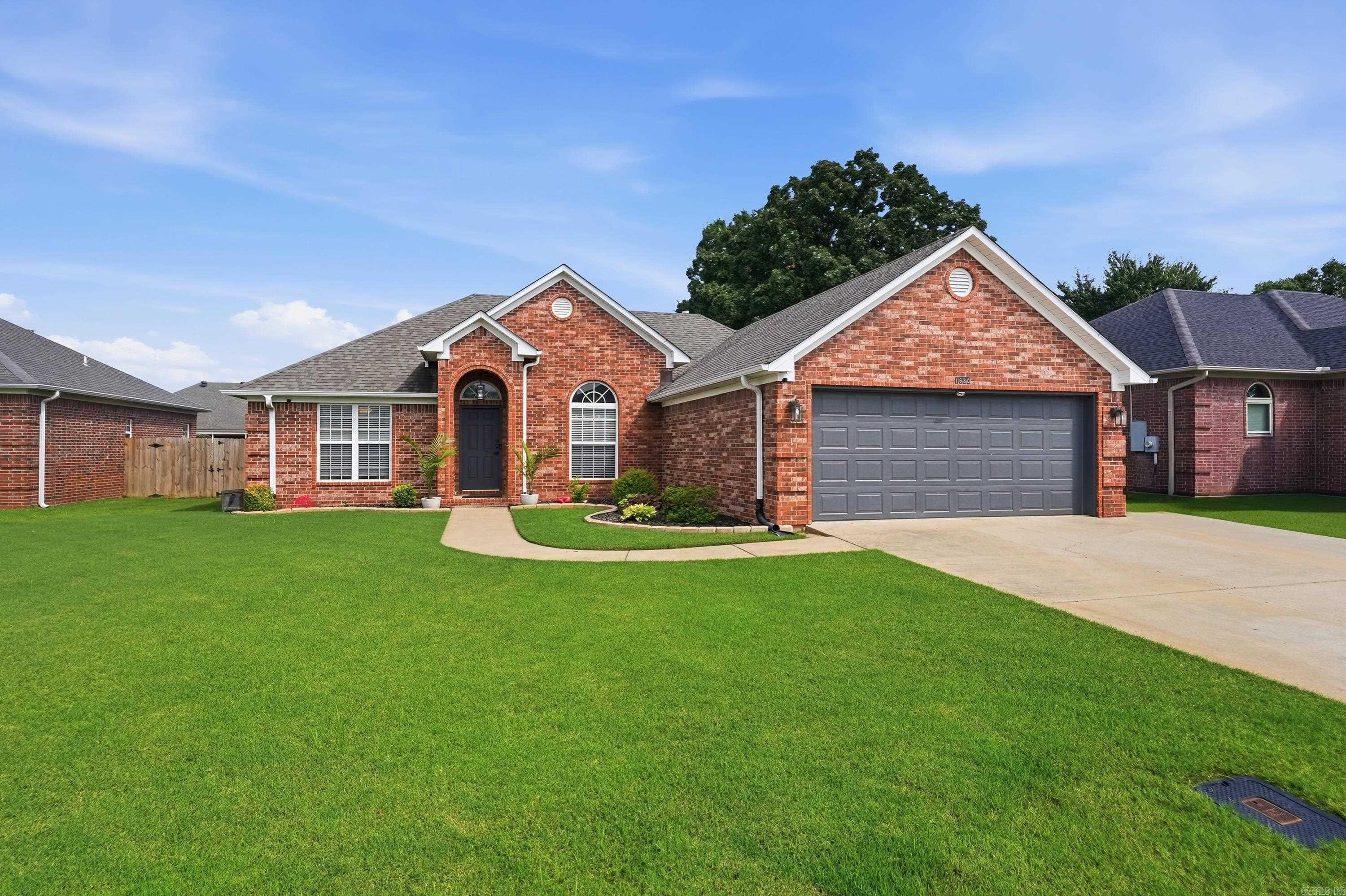 SPRING VALLEY - Residential