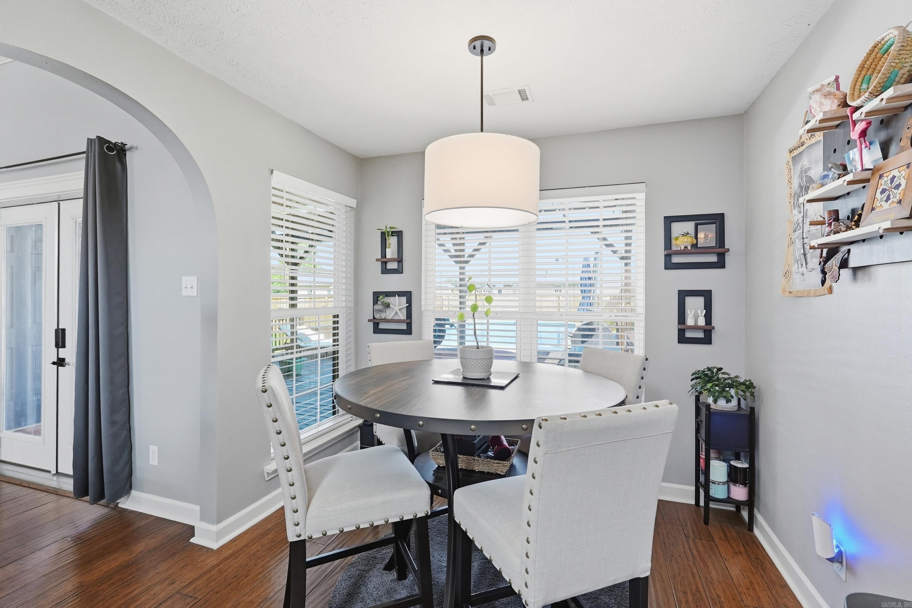 SPRING VALLEY - Residential