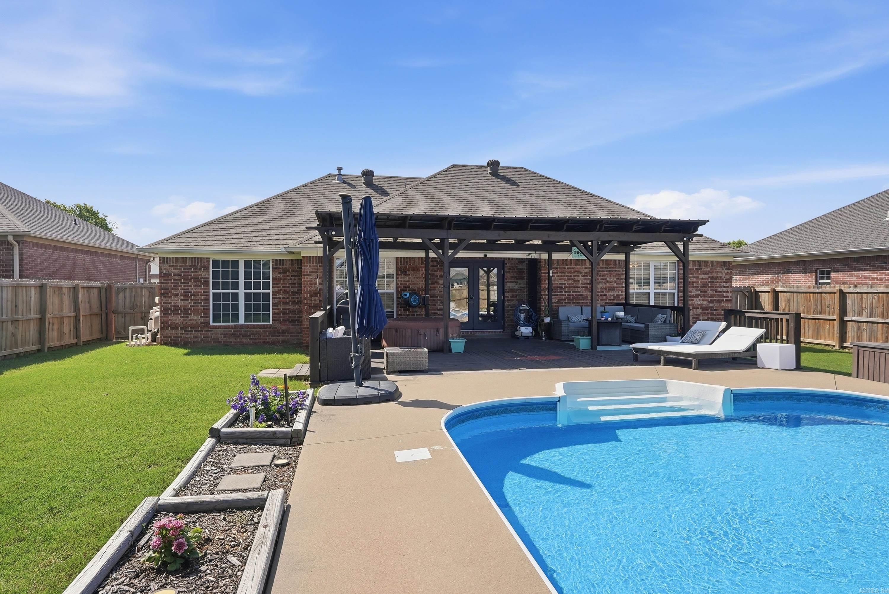SPRING VALLEY - Residential
