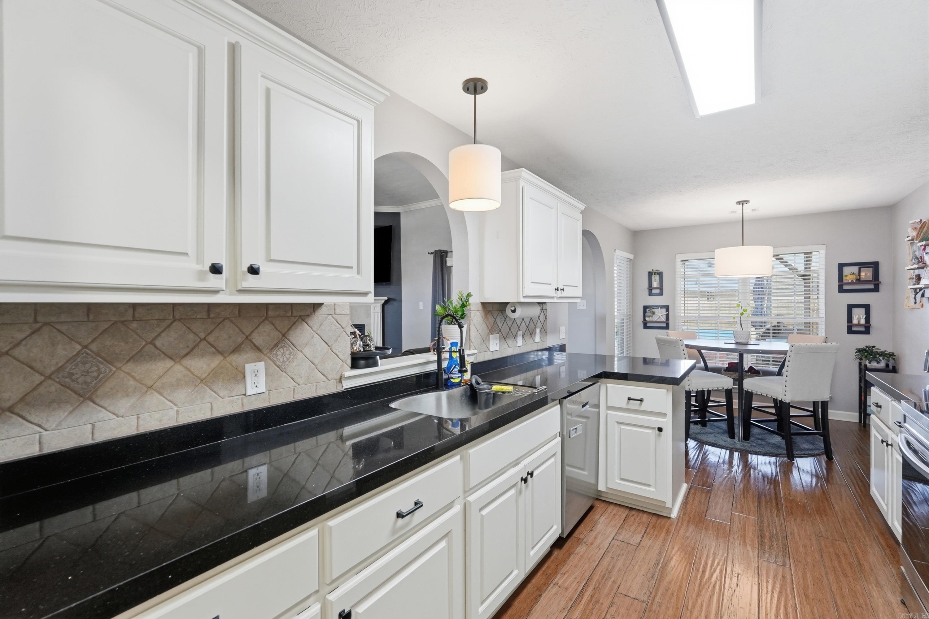 SPRING VALLEY - Residential