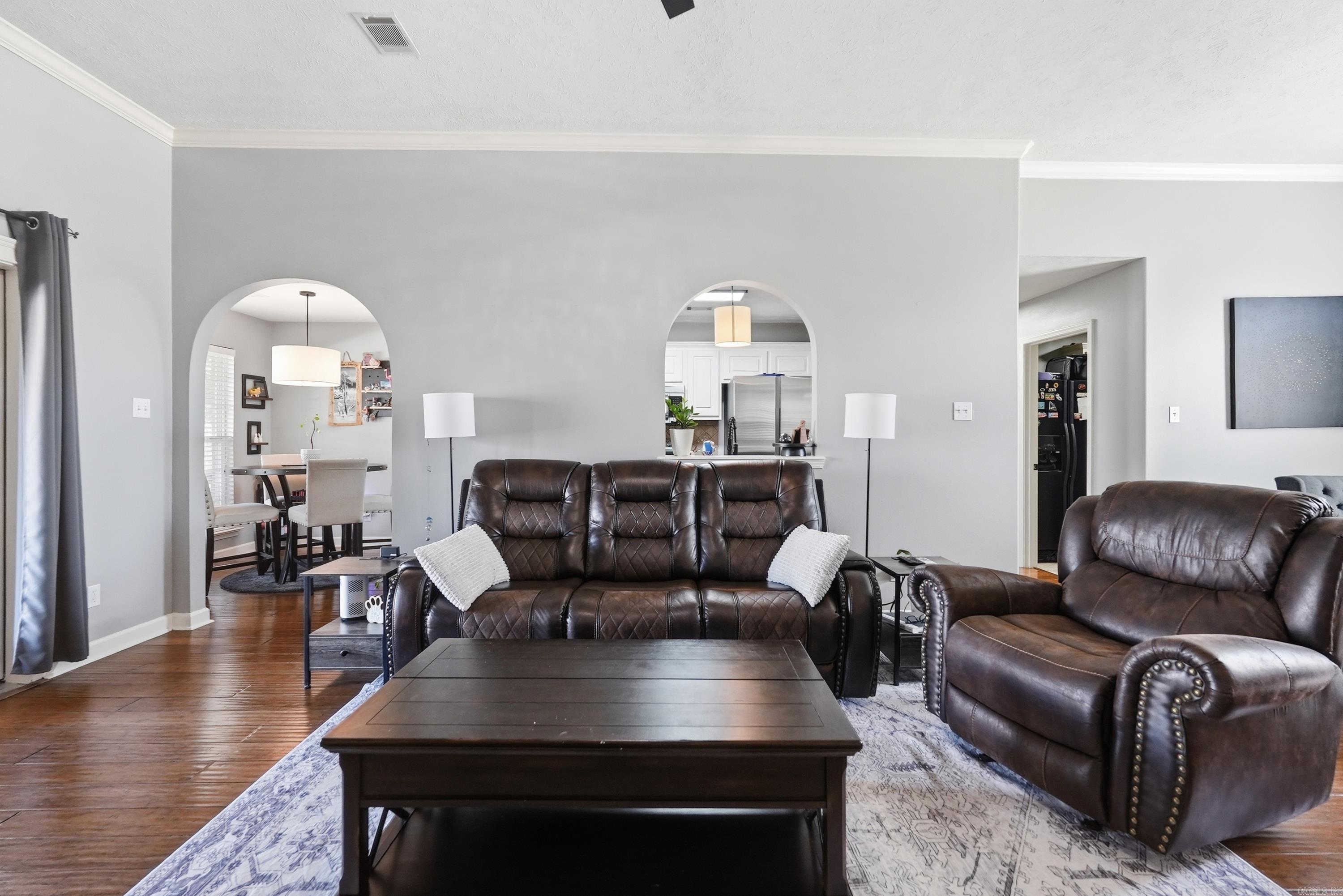 SPRING VALLEY - Residential