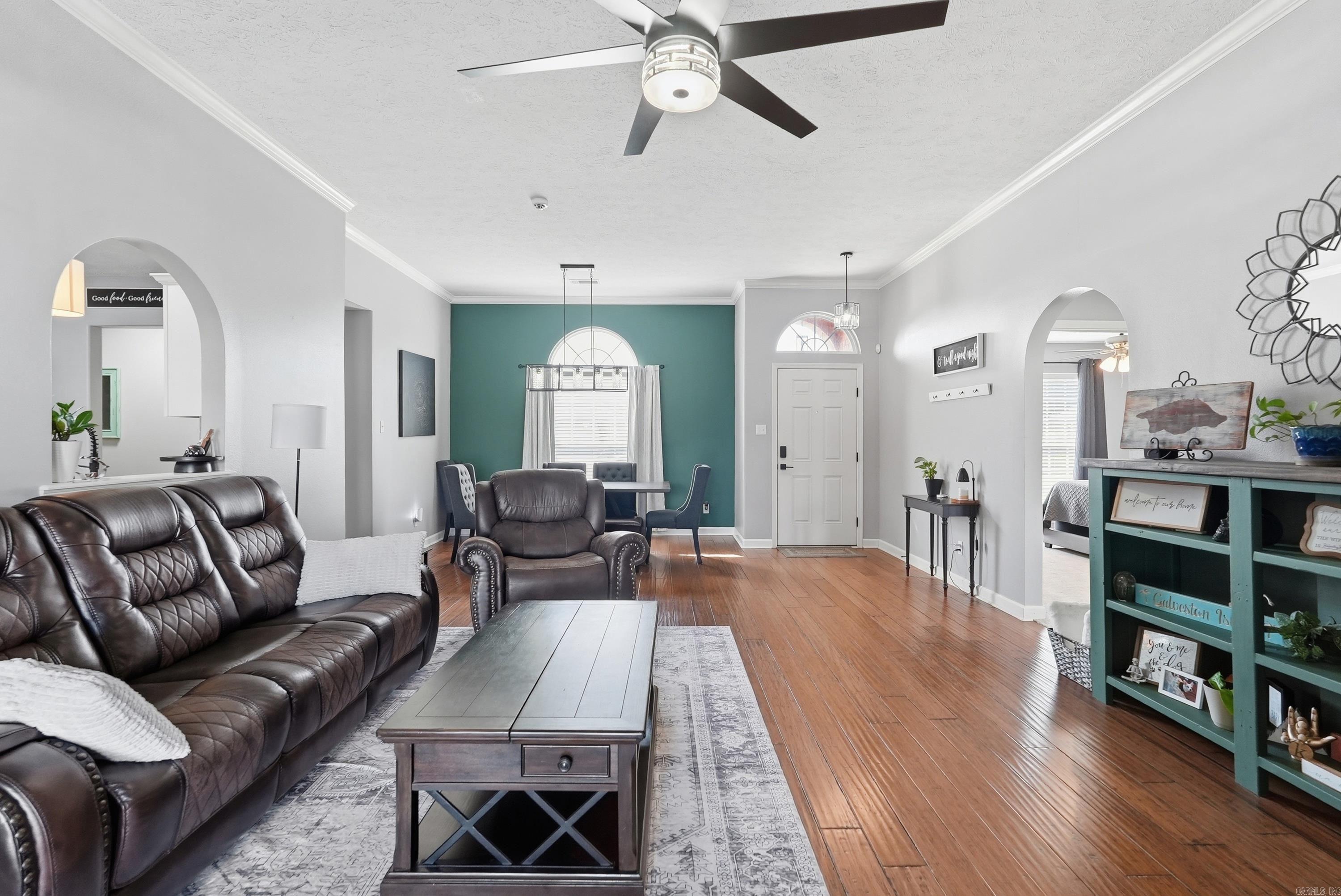 SPRING VALLEY - Residential