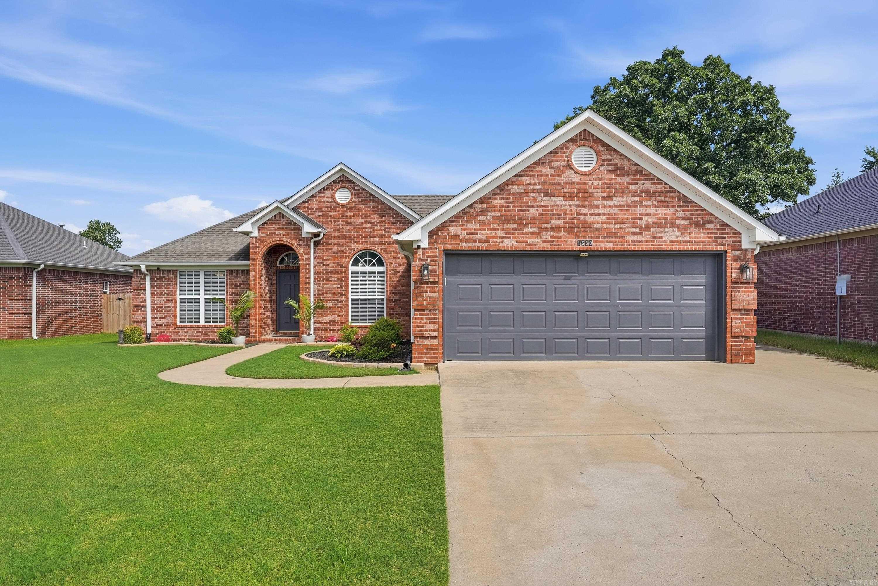SPRING VALLEY - Residential