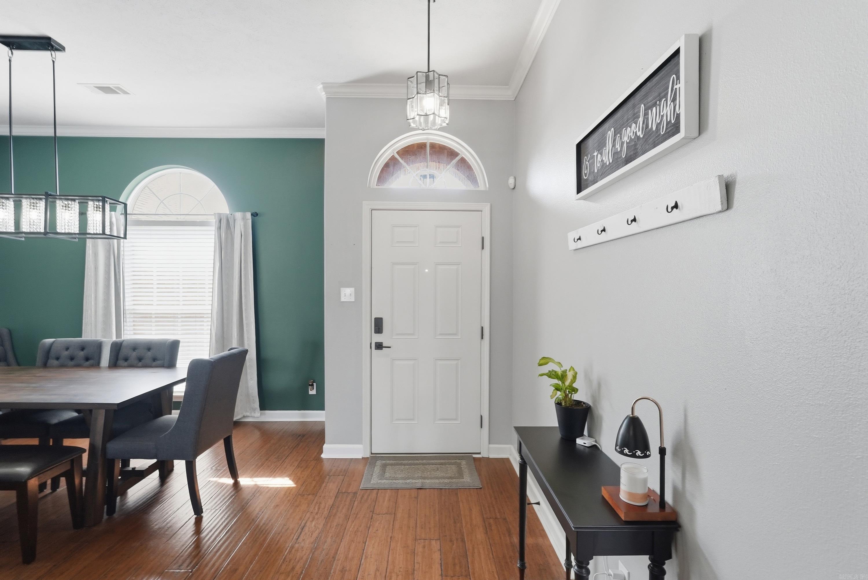 SPRING VALLEY - Residential
