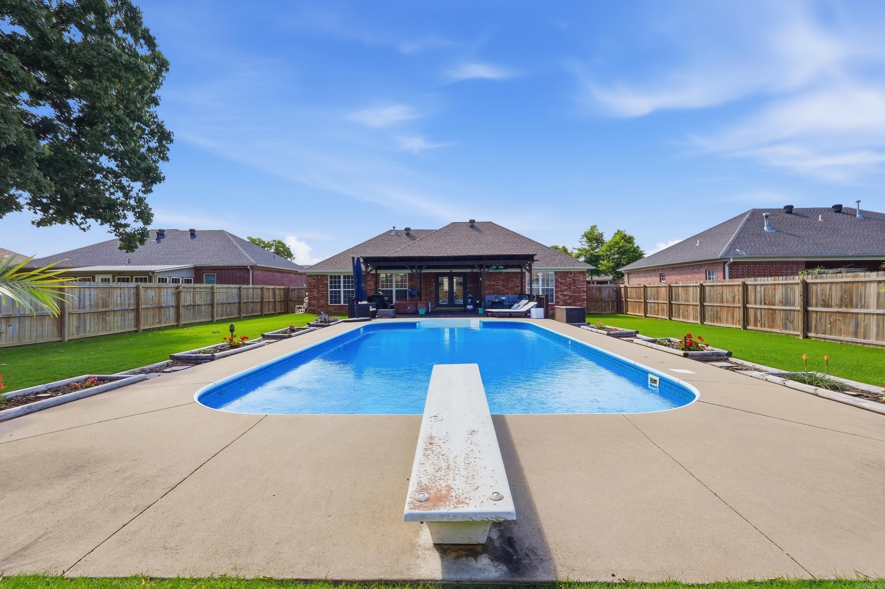 SPRING VALLEY - Residential