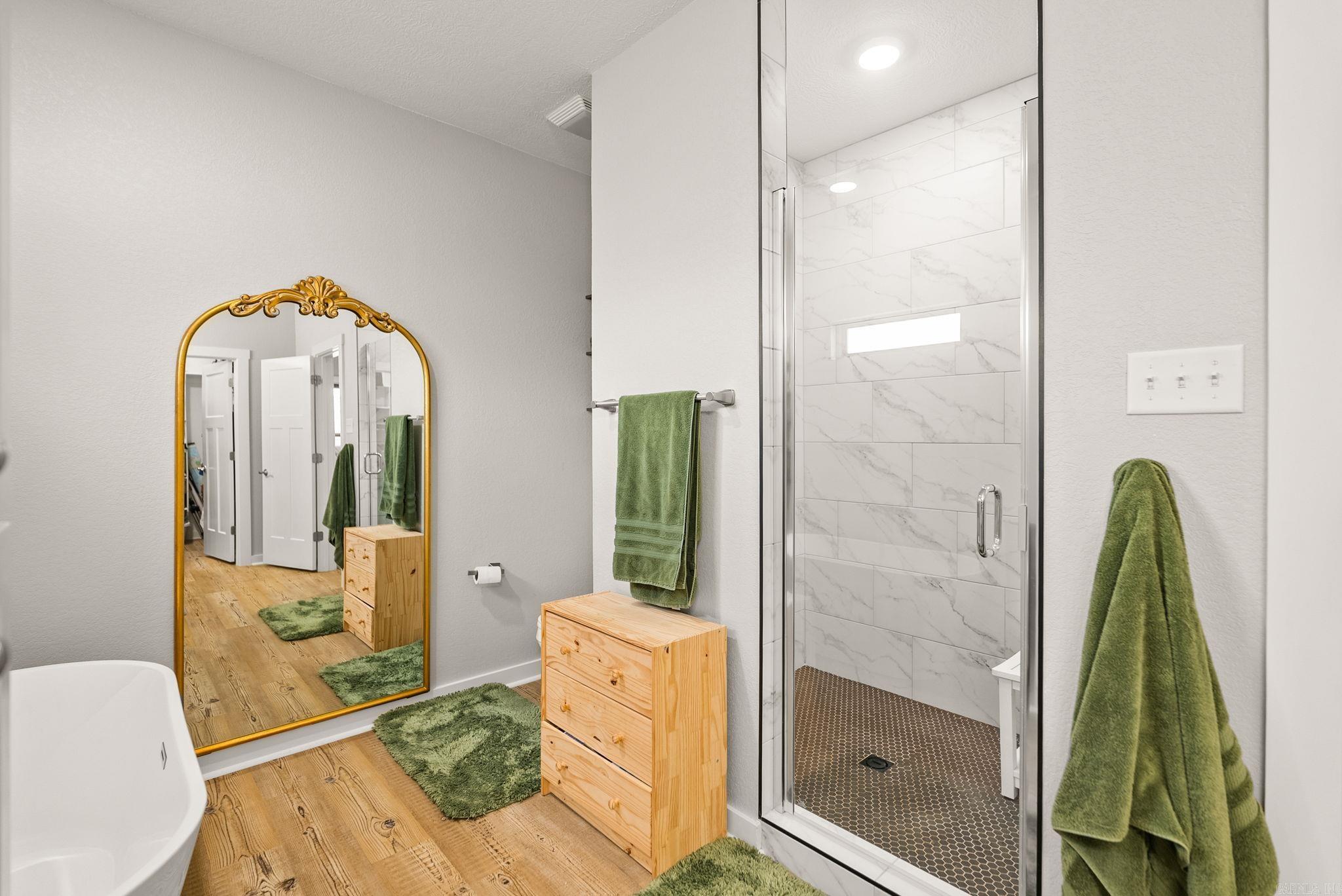 MARTHA'S FIELD - Residential