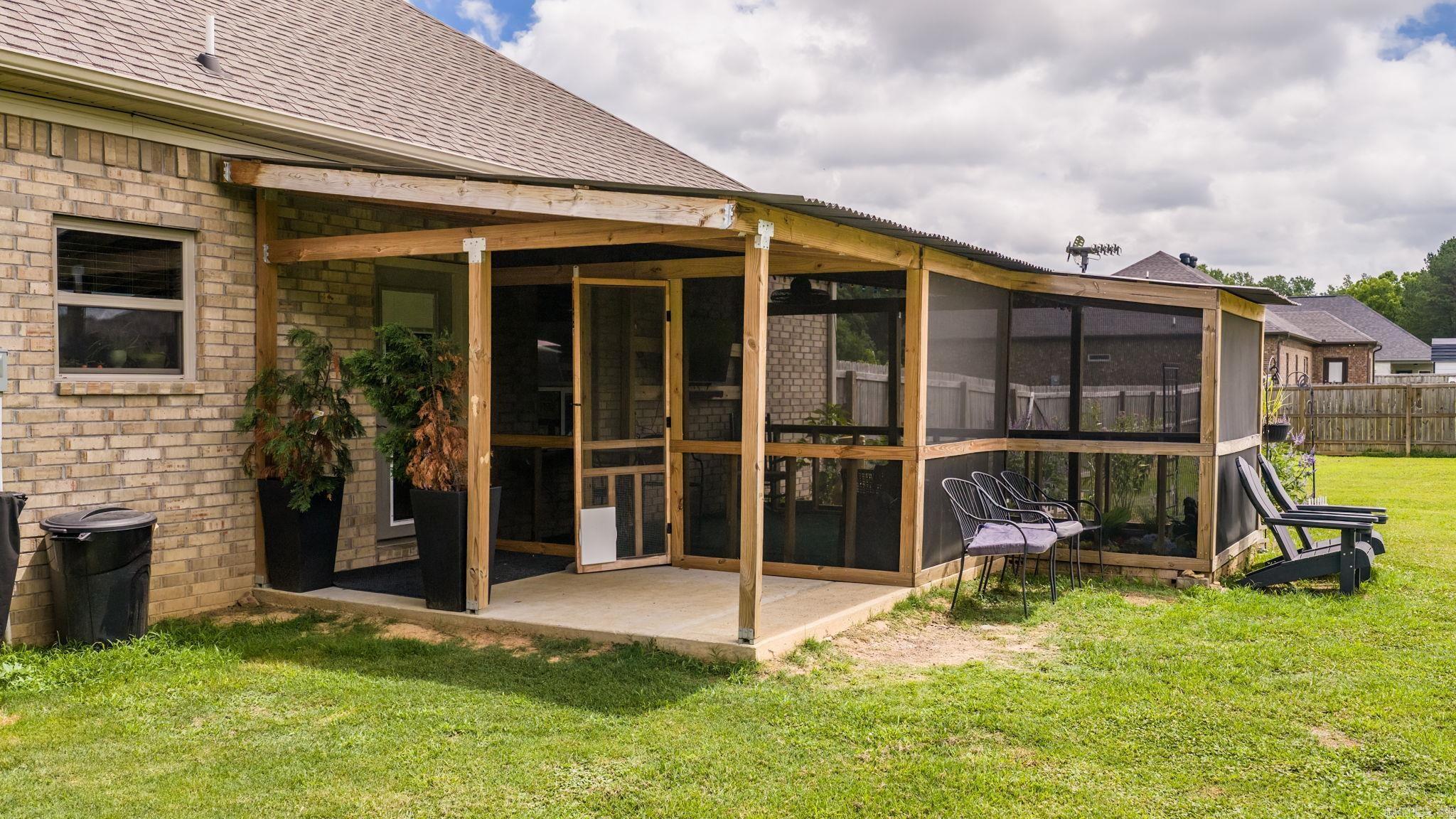 MARTHA'S FIELD - Residential