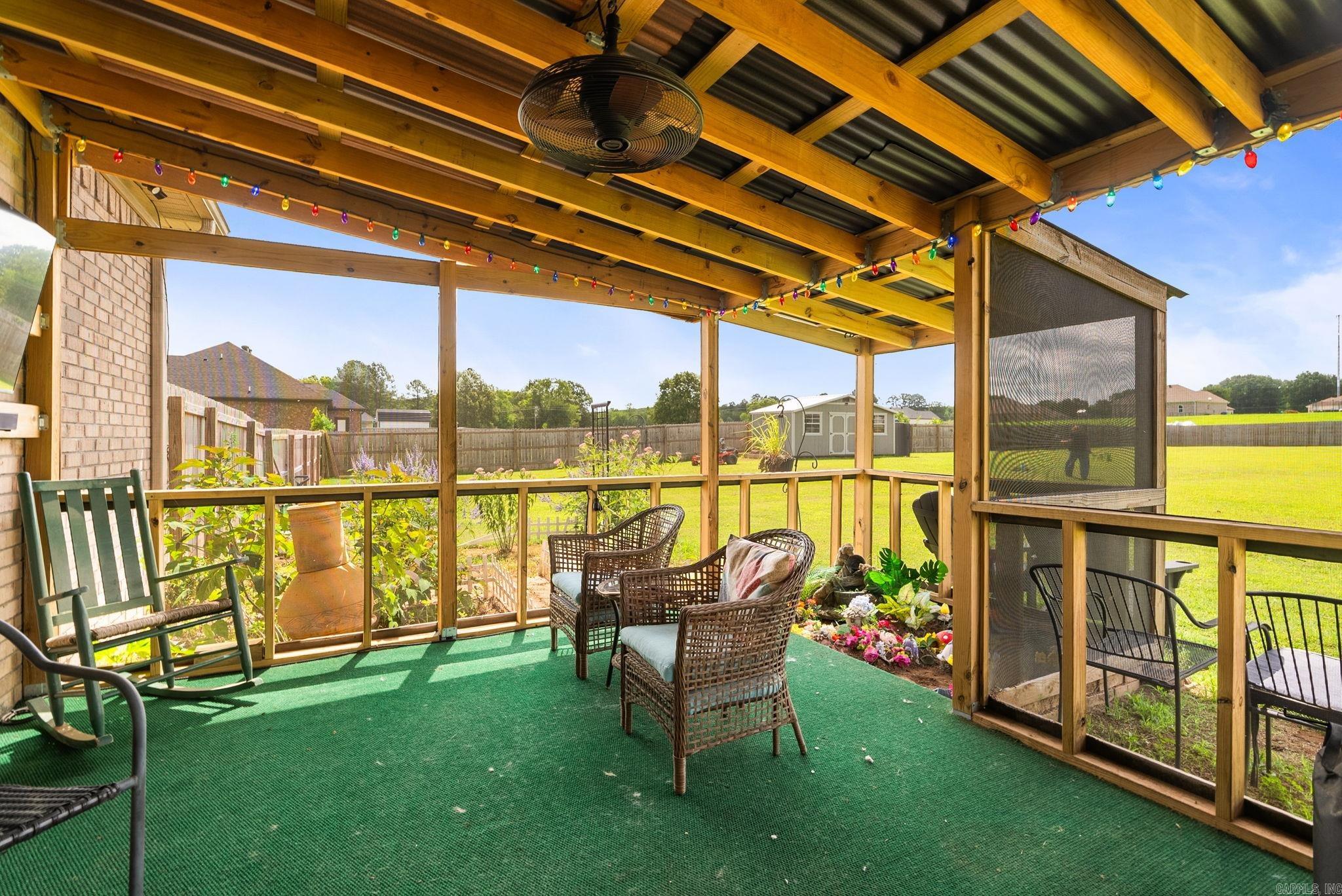MARTHA'S FIELD - Residential