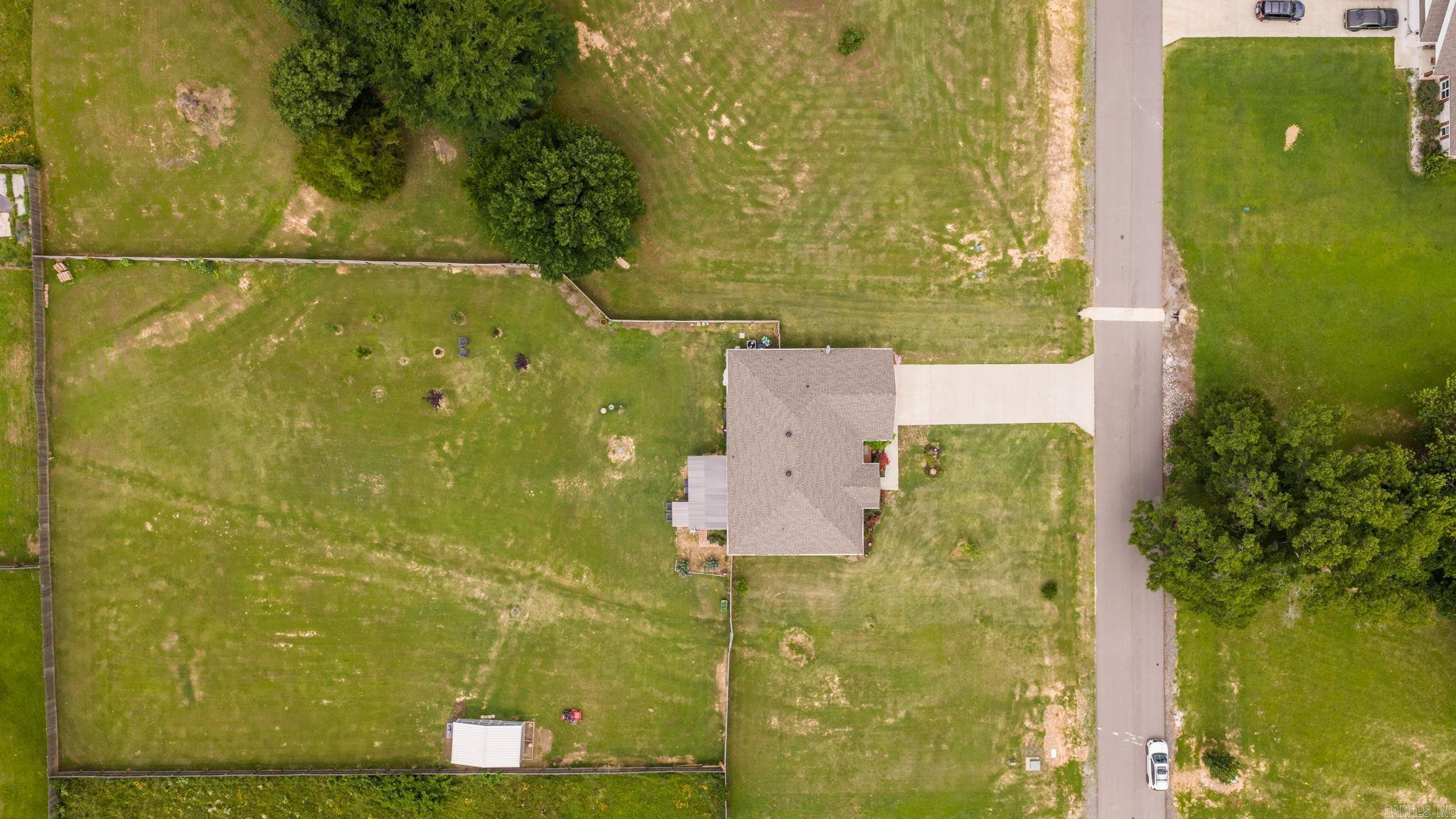 MARTHA'S FIELD - Residential