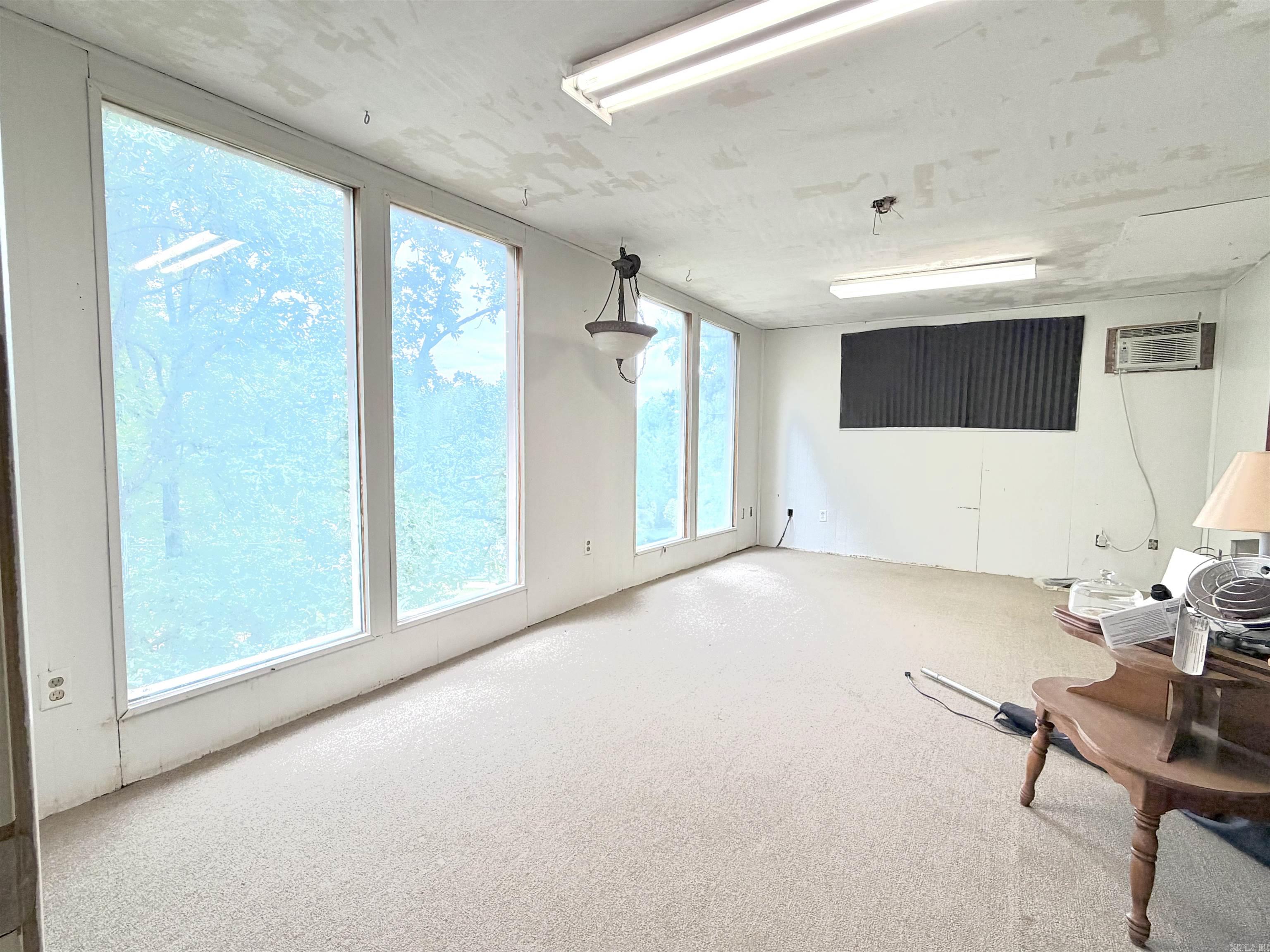 BELMONT ACRES - Residential