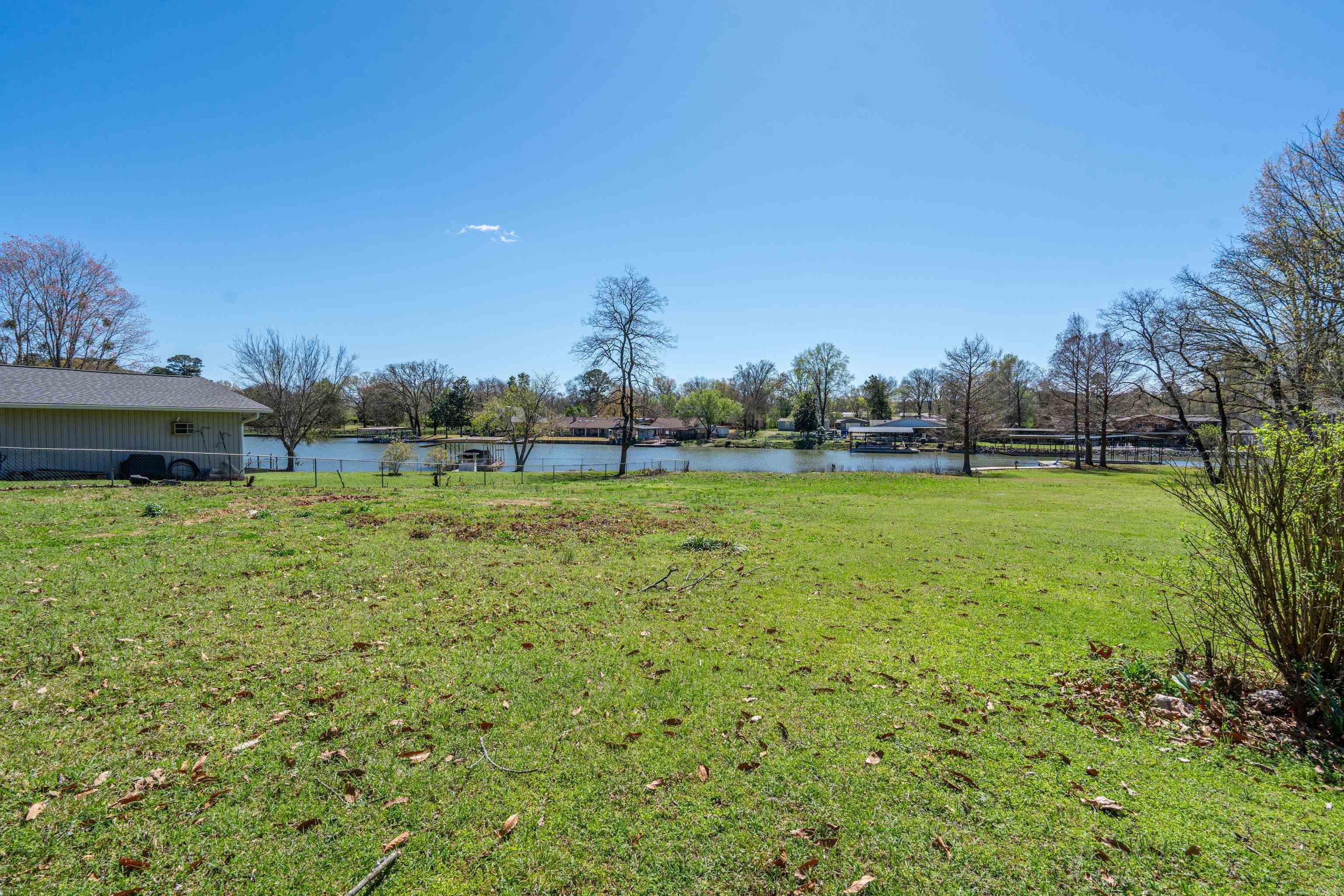 ROBERTS, R.R. - Residential