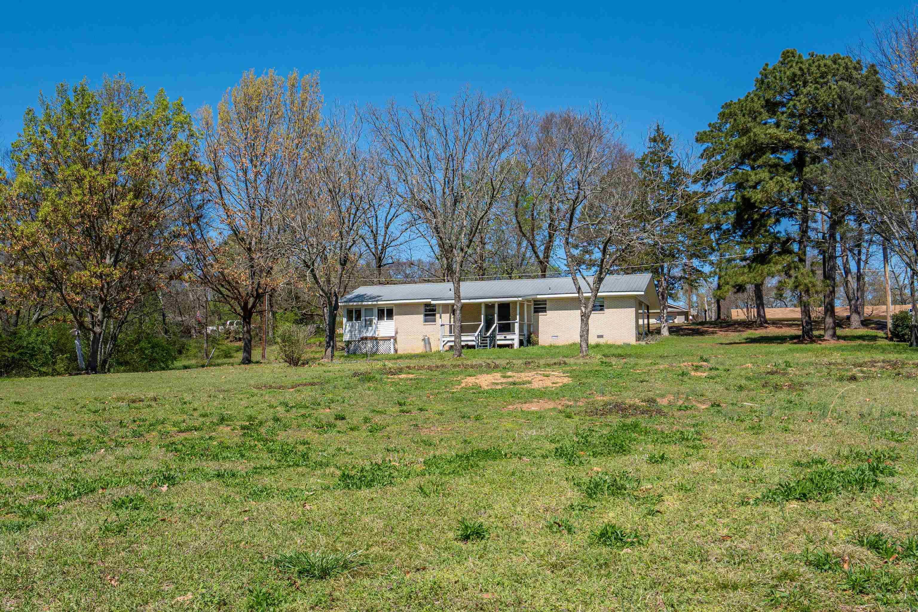 ROBERTS, R.R. - Residential