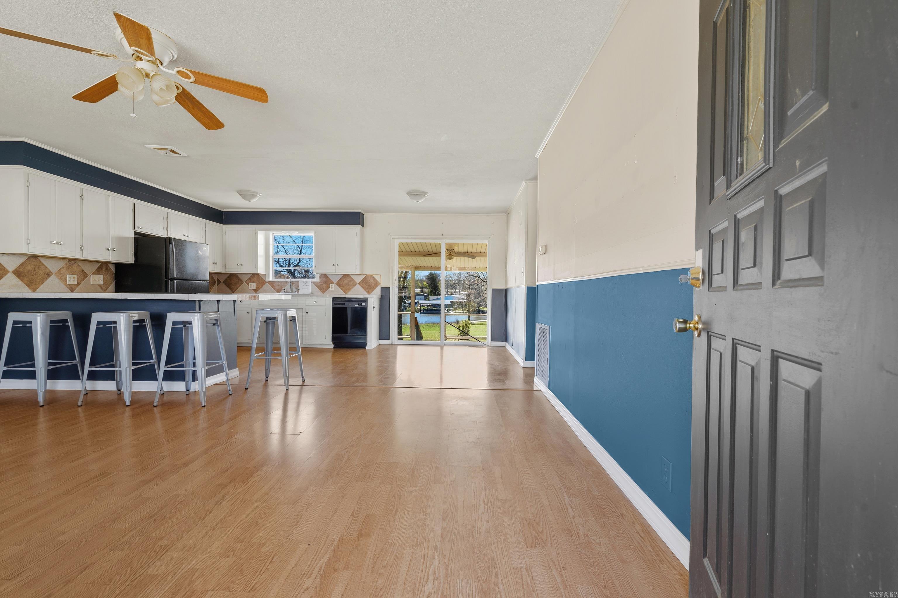 ROBERTS, R.R. - Residential