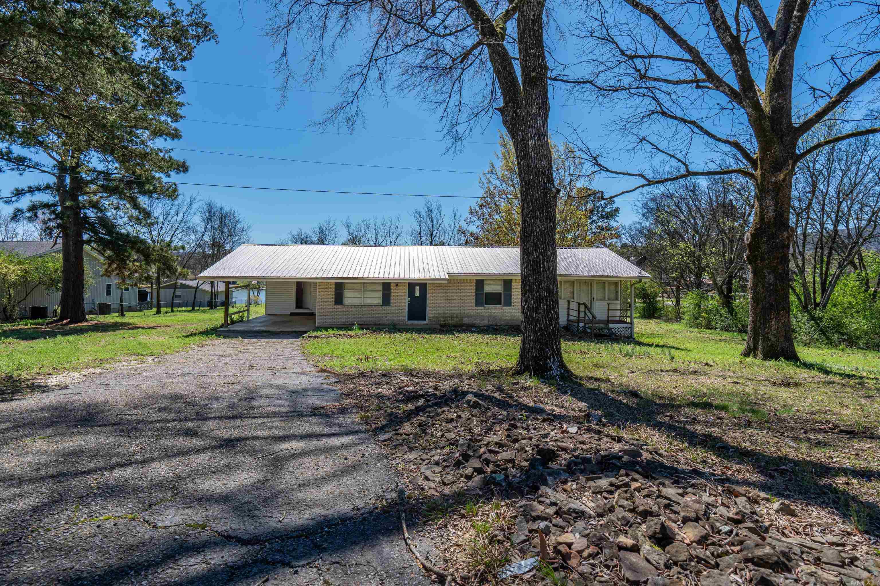 ROBERTS, R.R. - Residential