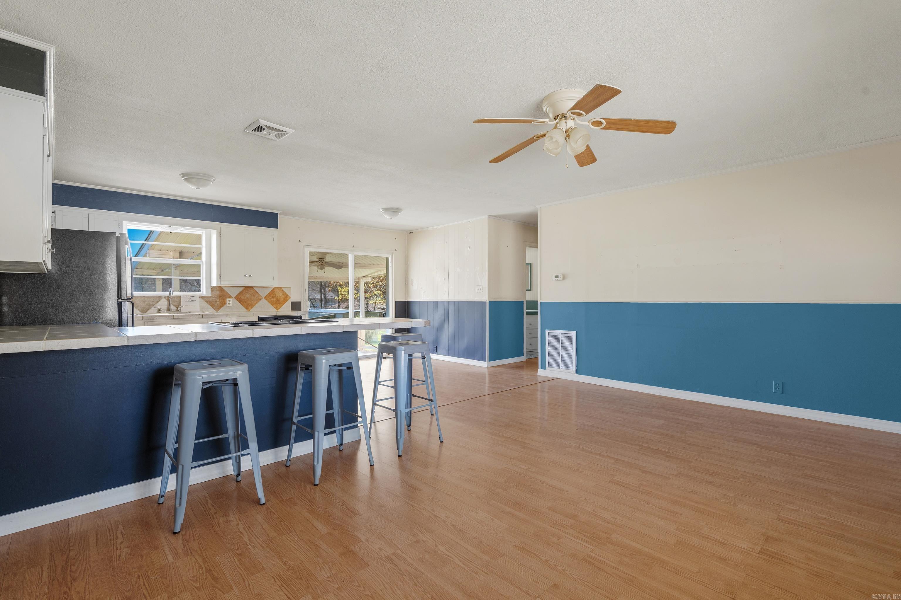 ROBERTS, R.R. - Residential