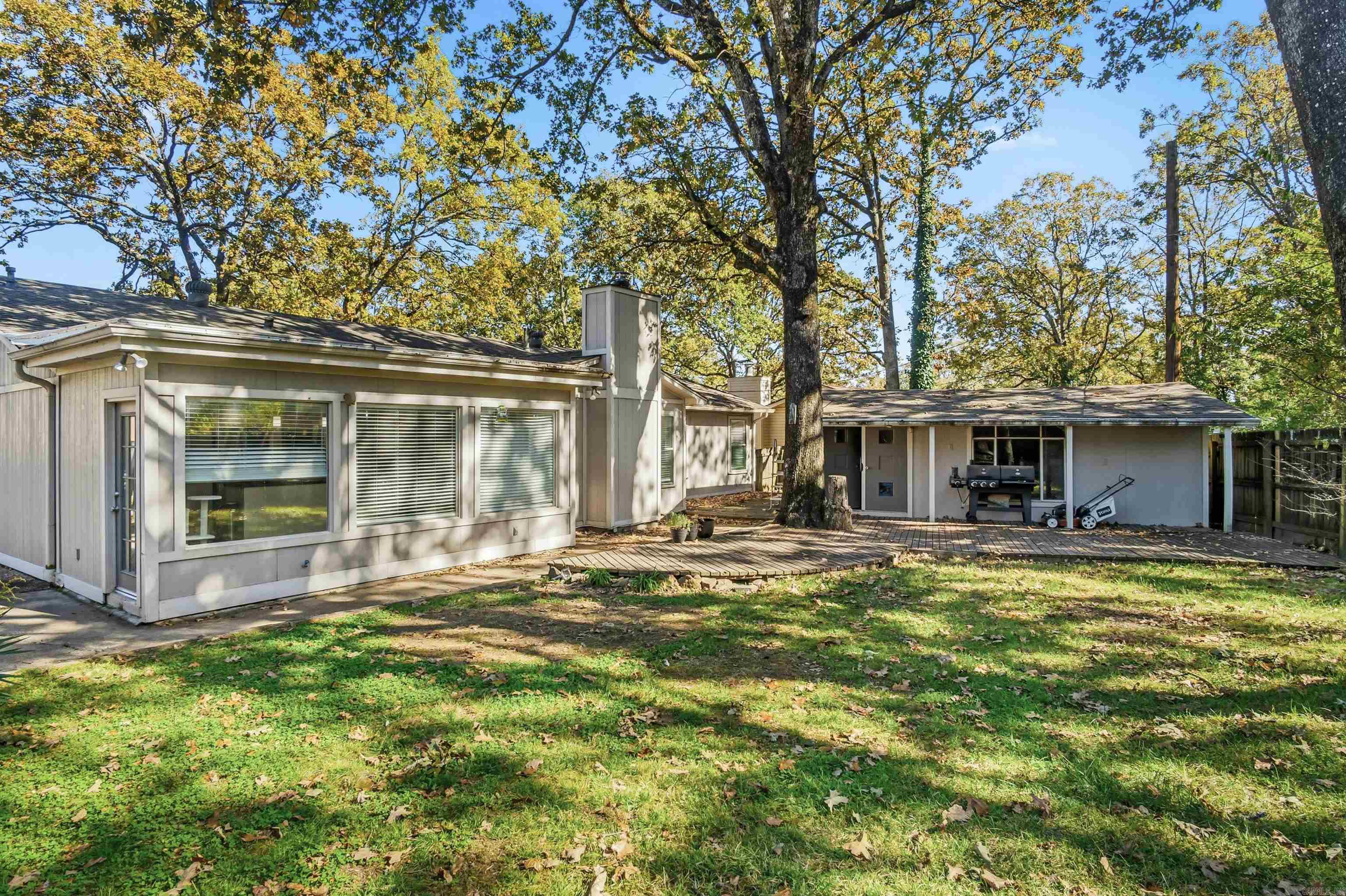 INDIAN HILLS - Residential