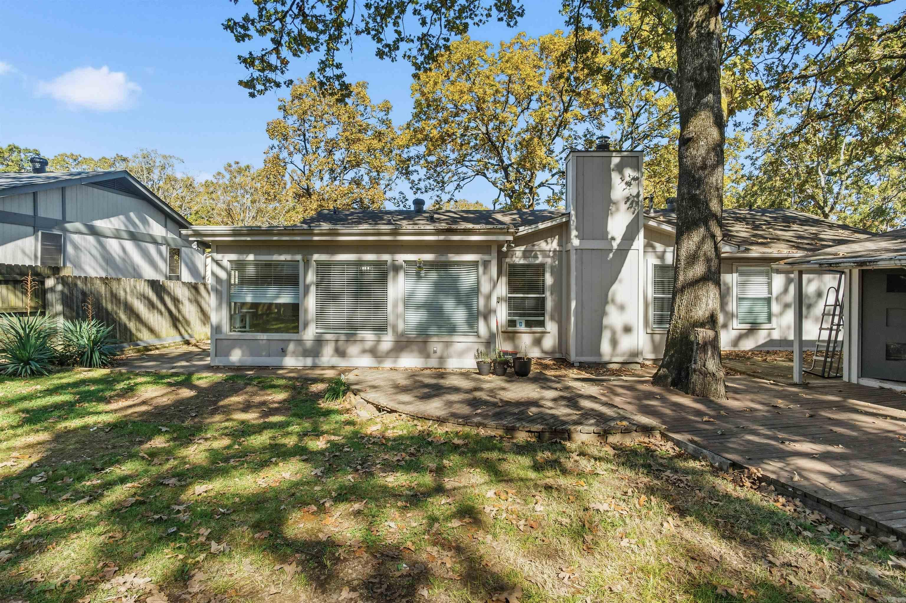 INDIAN HILLS - Residential