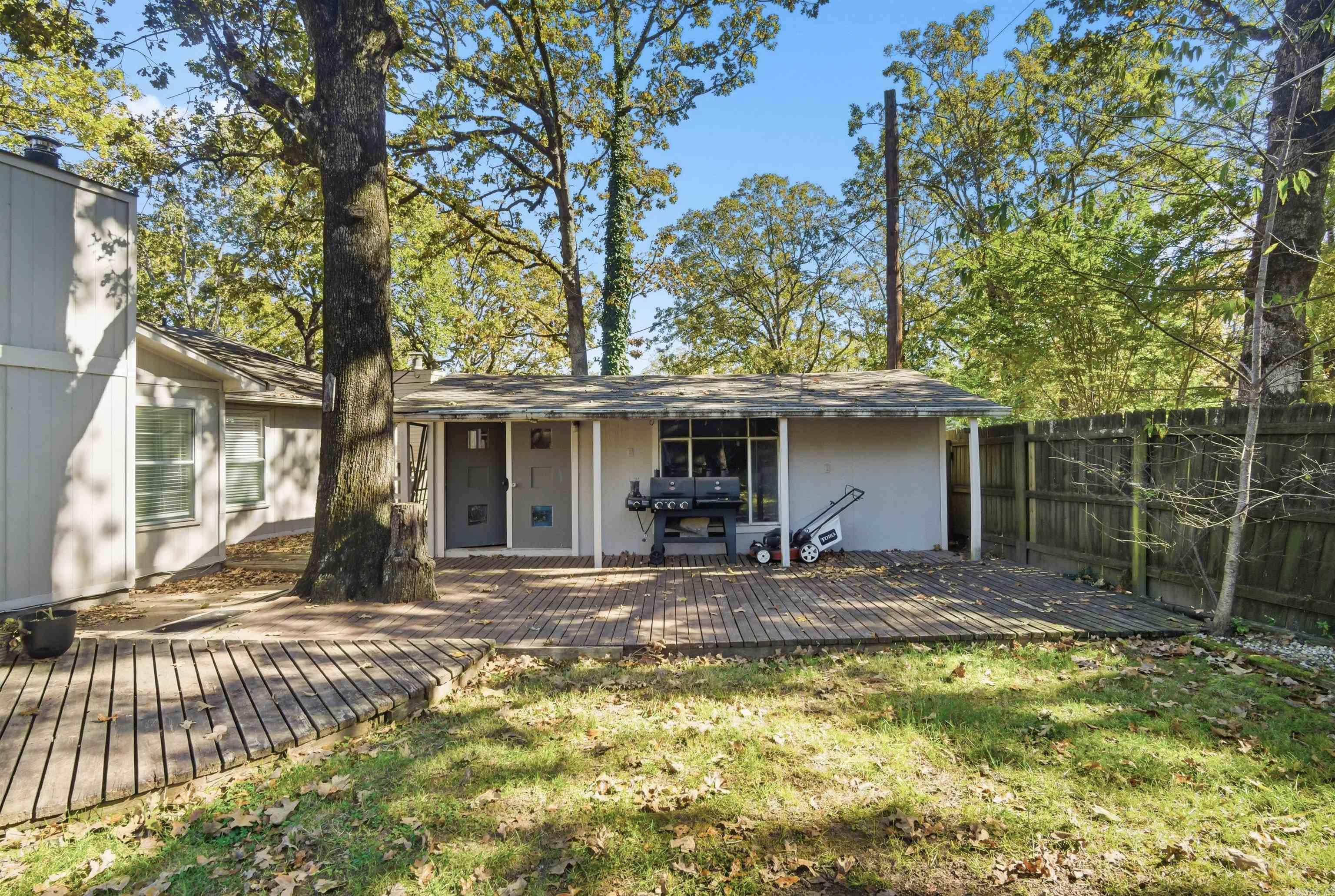 INDIAN HILLS - Residential