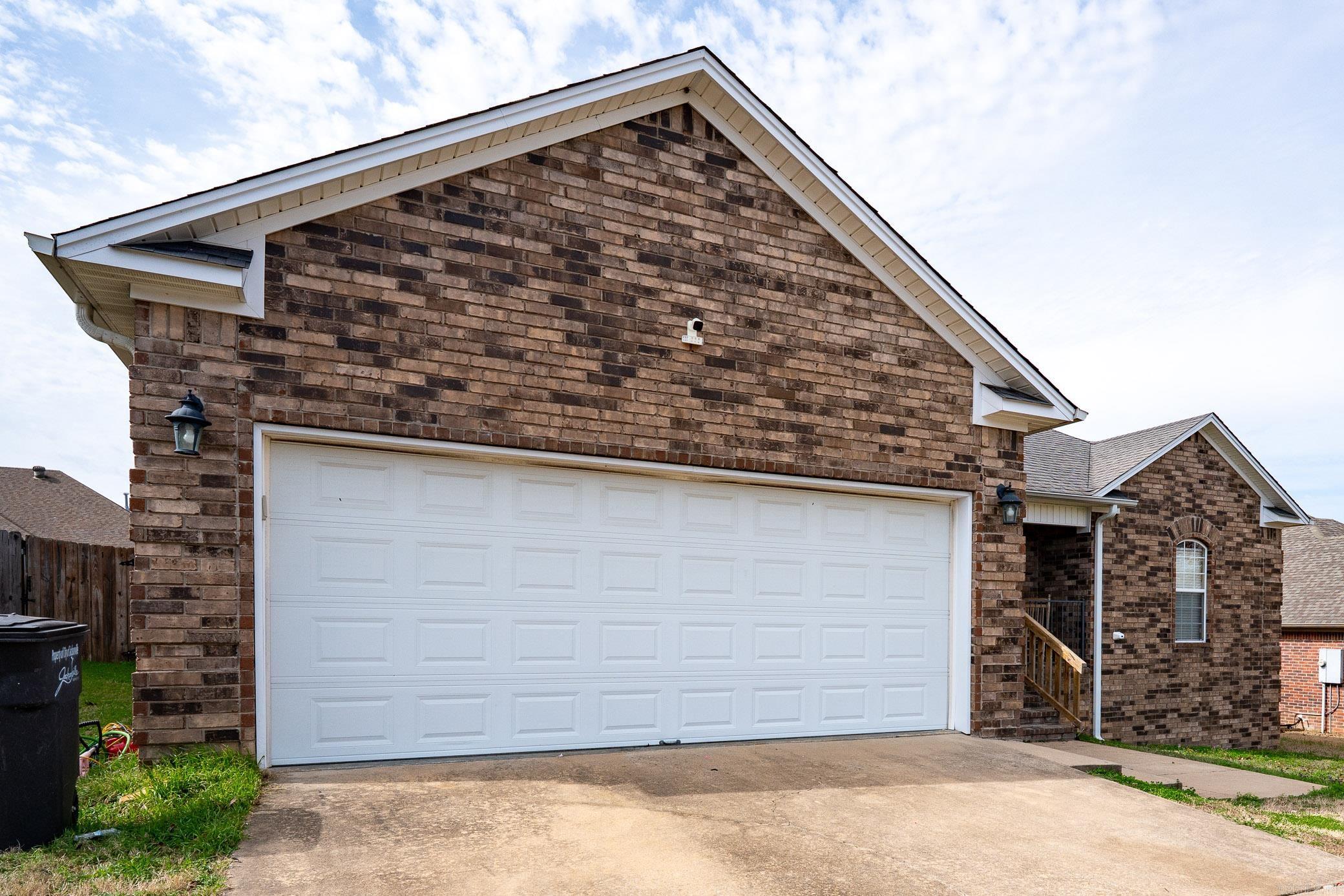 BASE MEADOWS ADDN - Residential