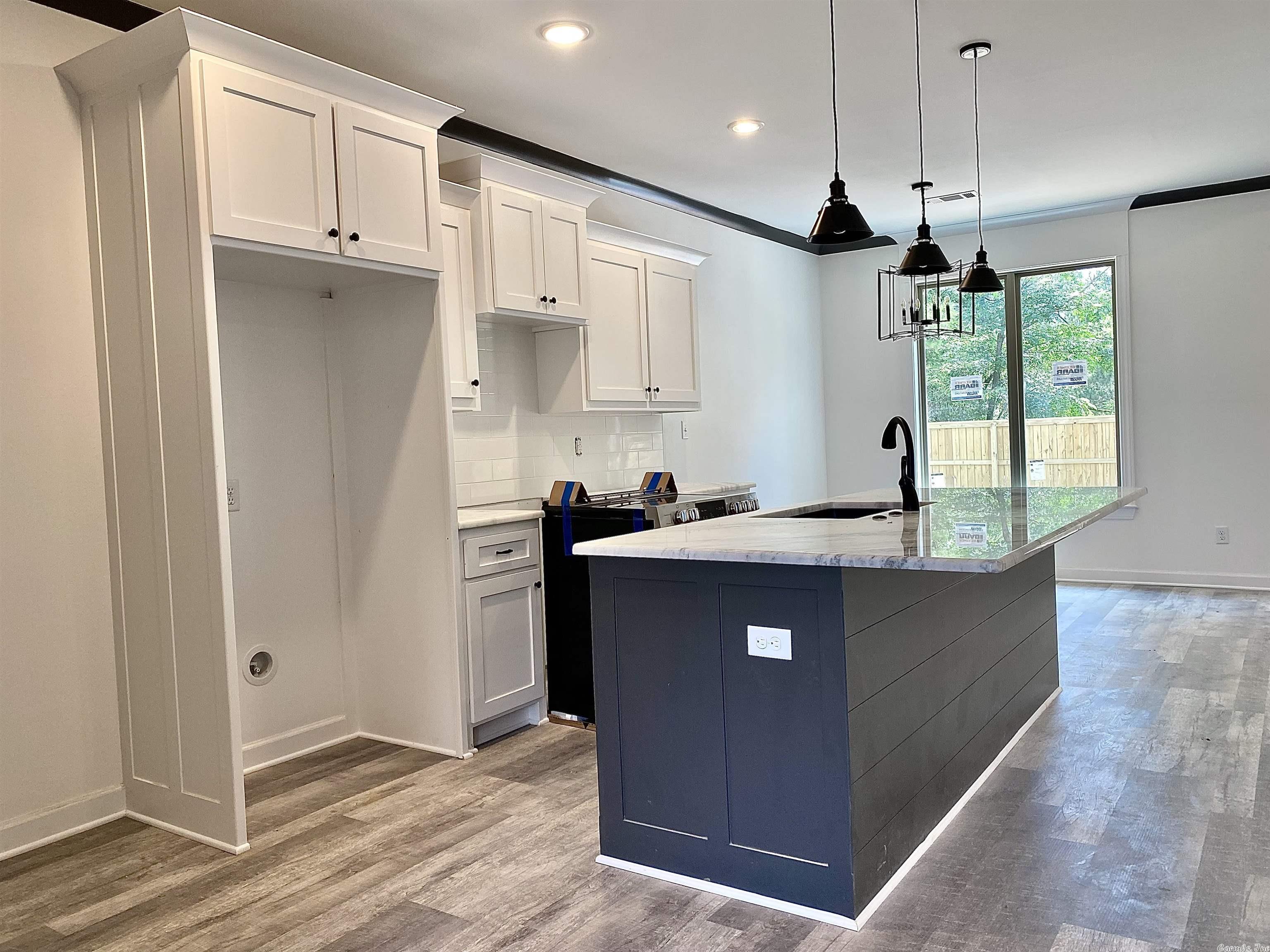 LEGACY POINTE SUB - Residential
