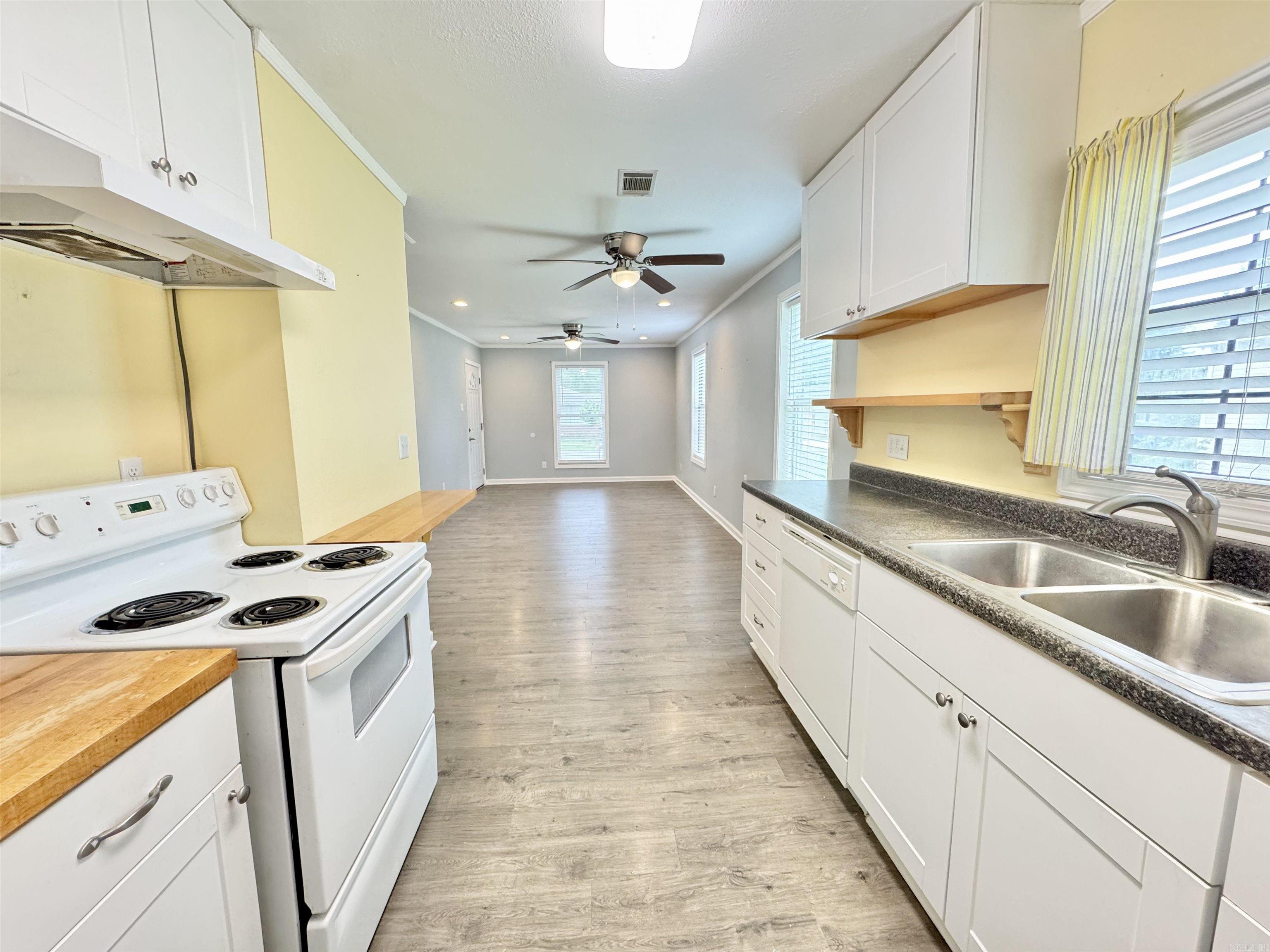 Moore & Martin - Residential