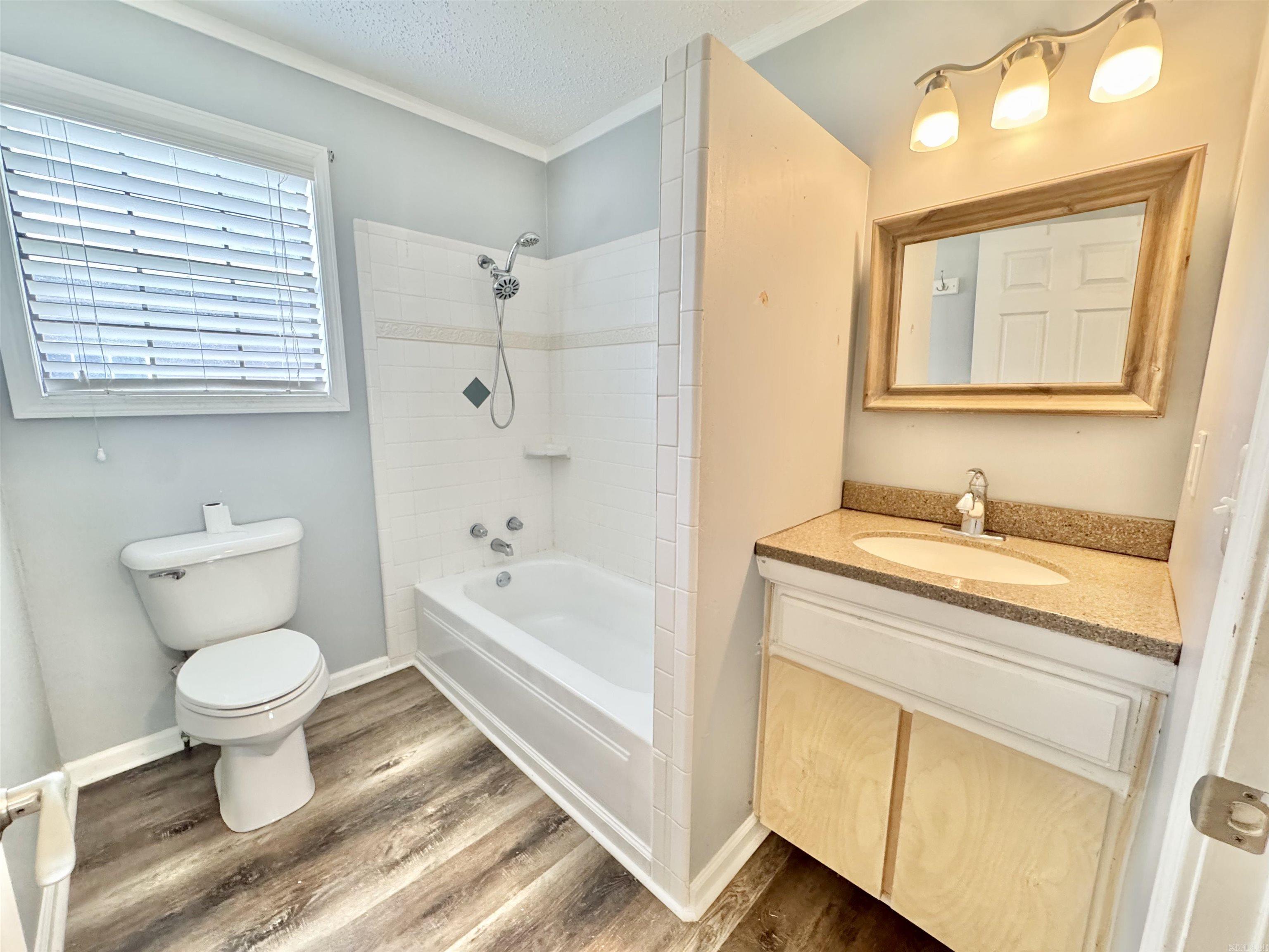 Moore & Martin - Residential