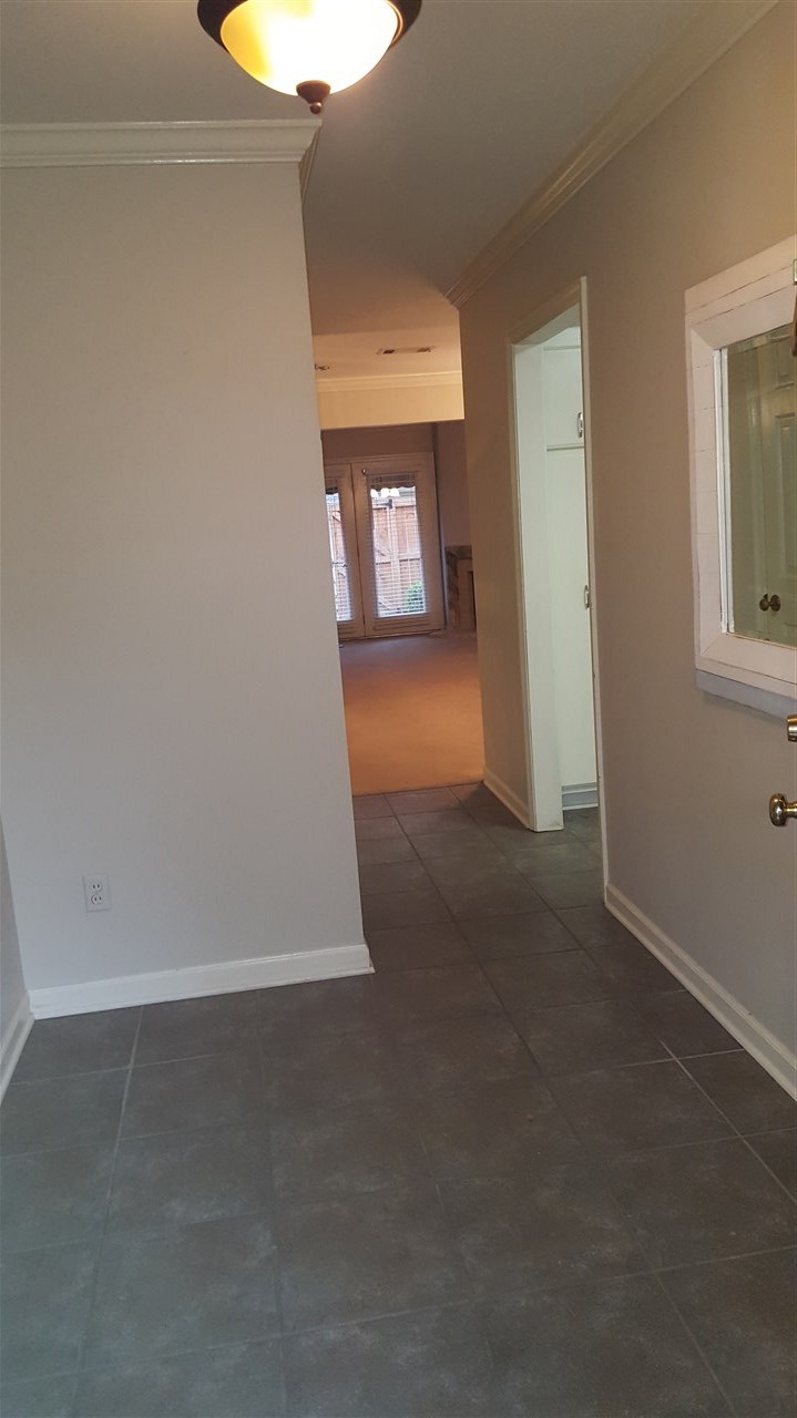 KINGSBRIDGE TWNHSE - Residential