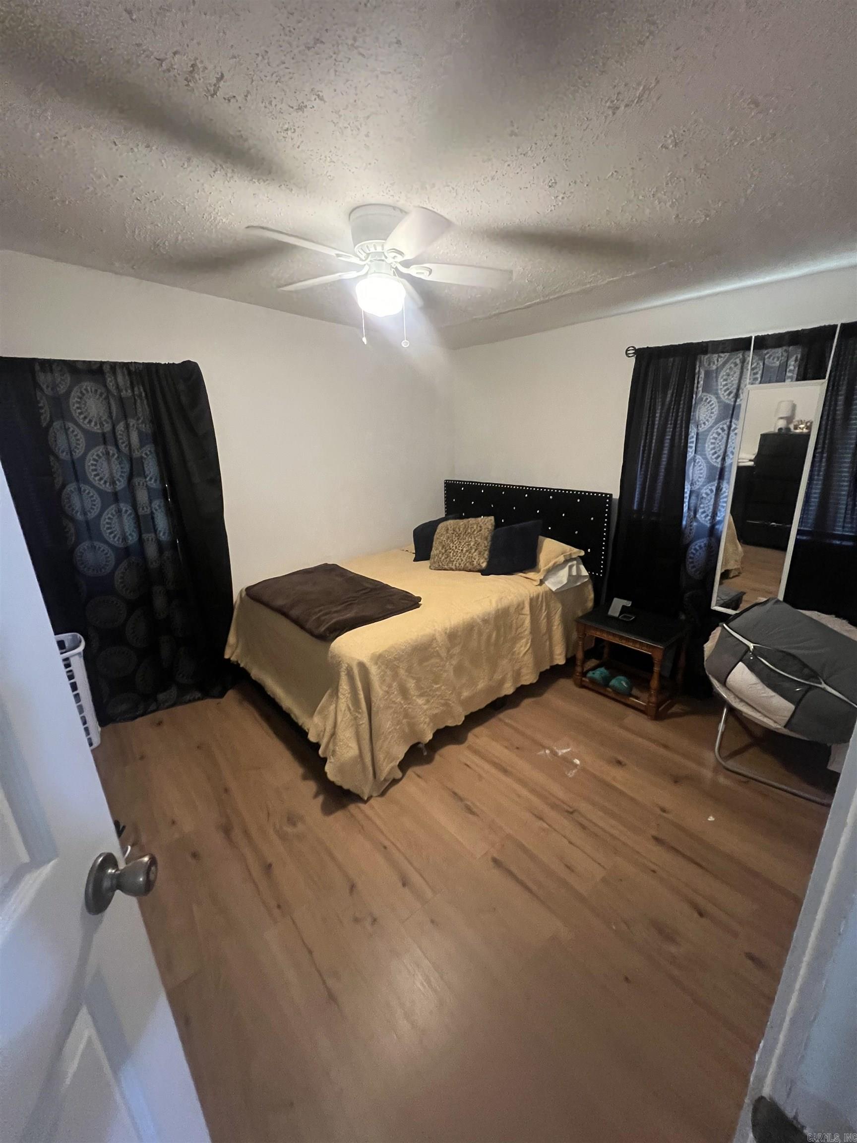 MEADOWCLIFF - Residential