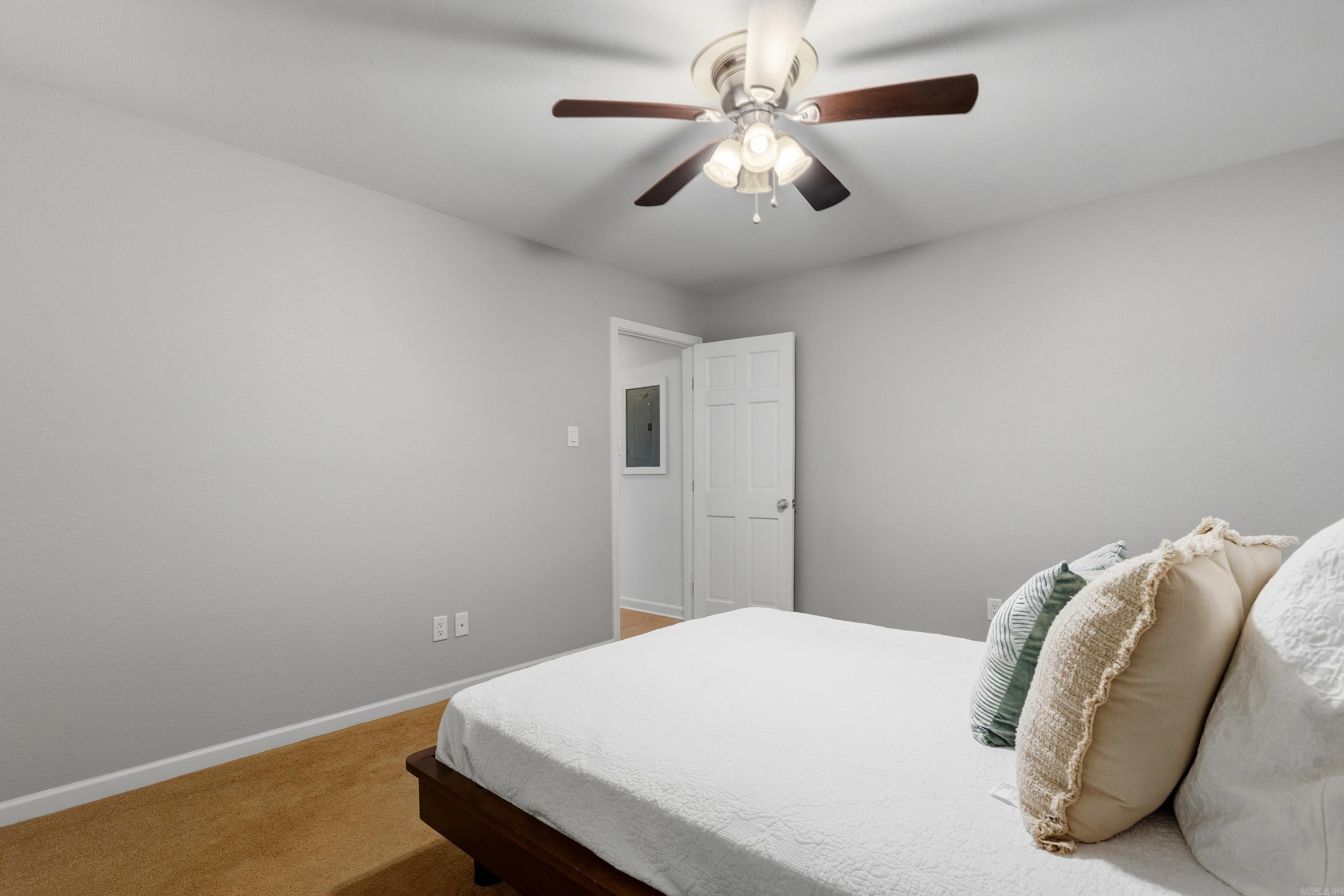 CEDAR CREST - Residential