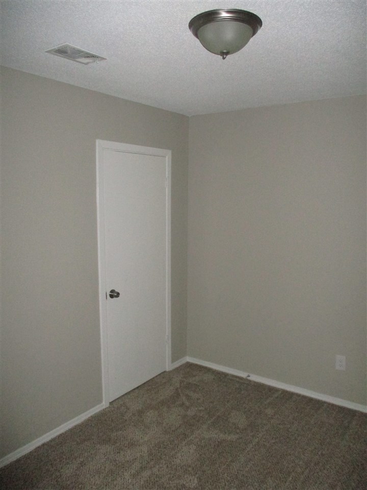East View - Residential Lease