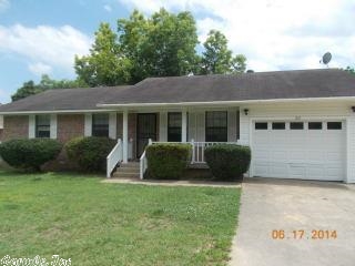 This great home is located in the heart of Beebe close to the freeway, shopping and Daniels Park. It's spacious floor plan and large fenced in yard features 3bedrooms, 11/2 baths, a closed in porch room, 2 storage buildings, a single car garage and a cozy covered porch perfect for relaxing and enjoying the weather. Come see your new home today!!
